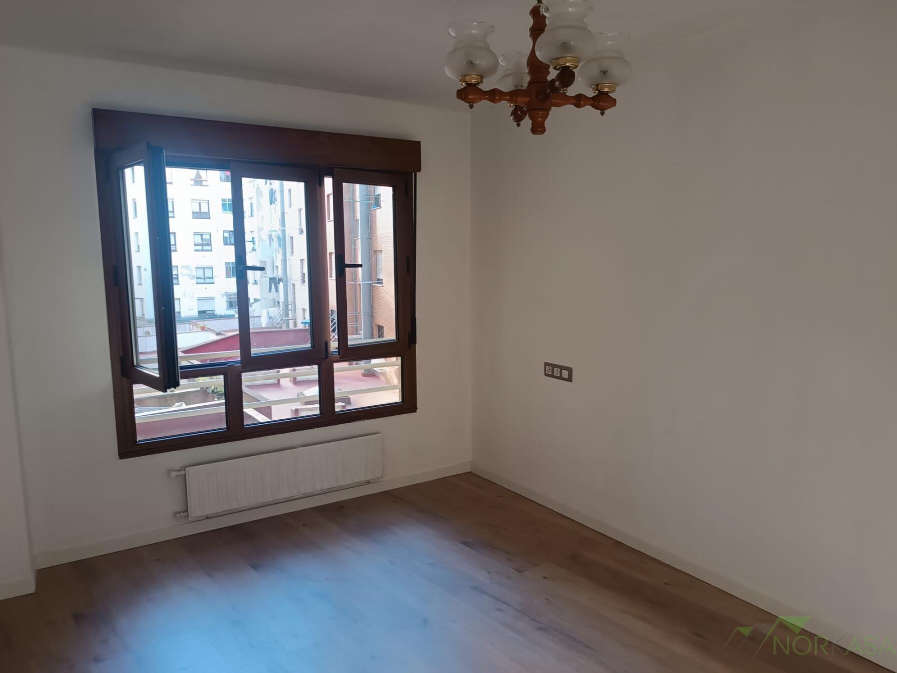 For sale of flat in Oviedo