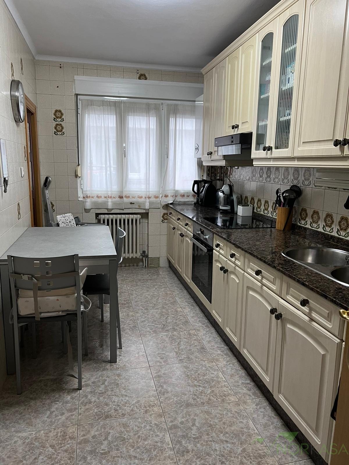 For sale of flat in Avilés Concejo