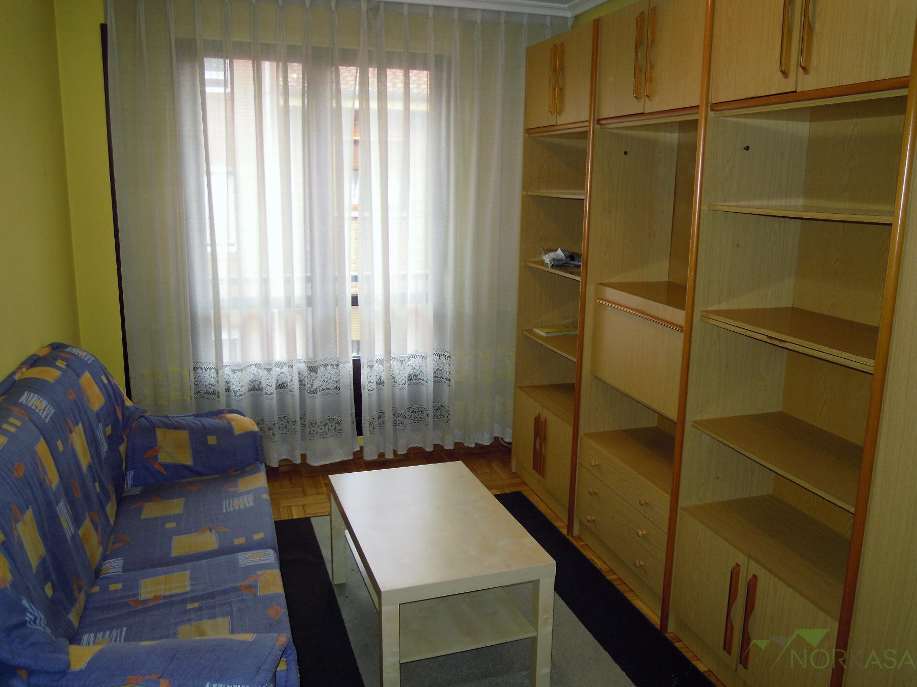 For sale of apartment in Oviedo