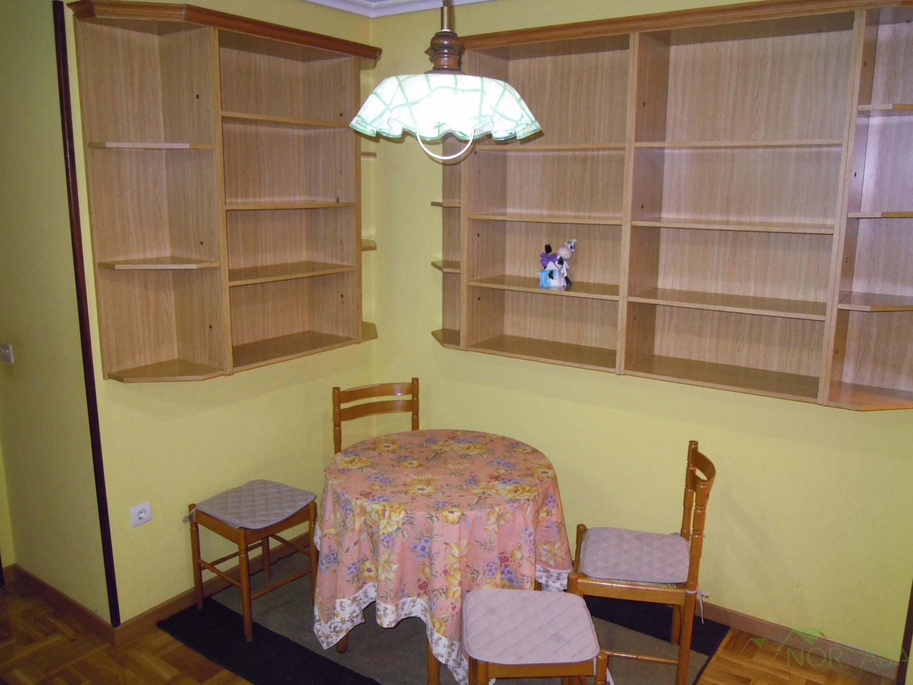 For sale of apartment in Oviedo