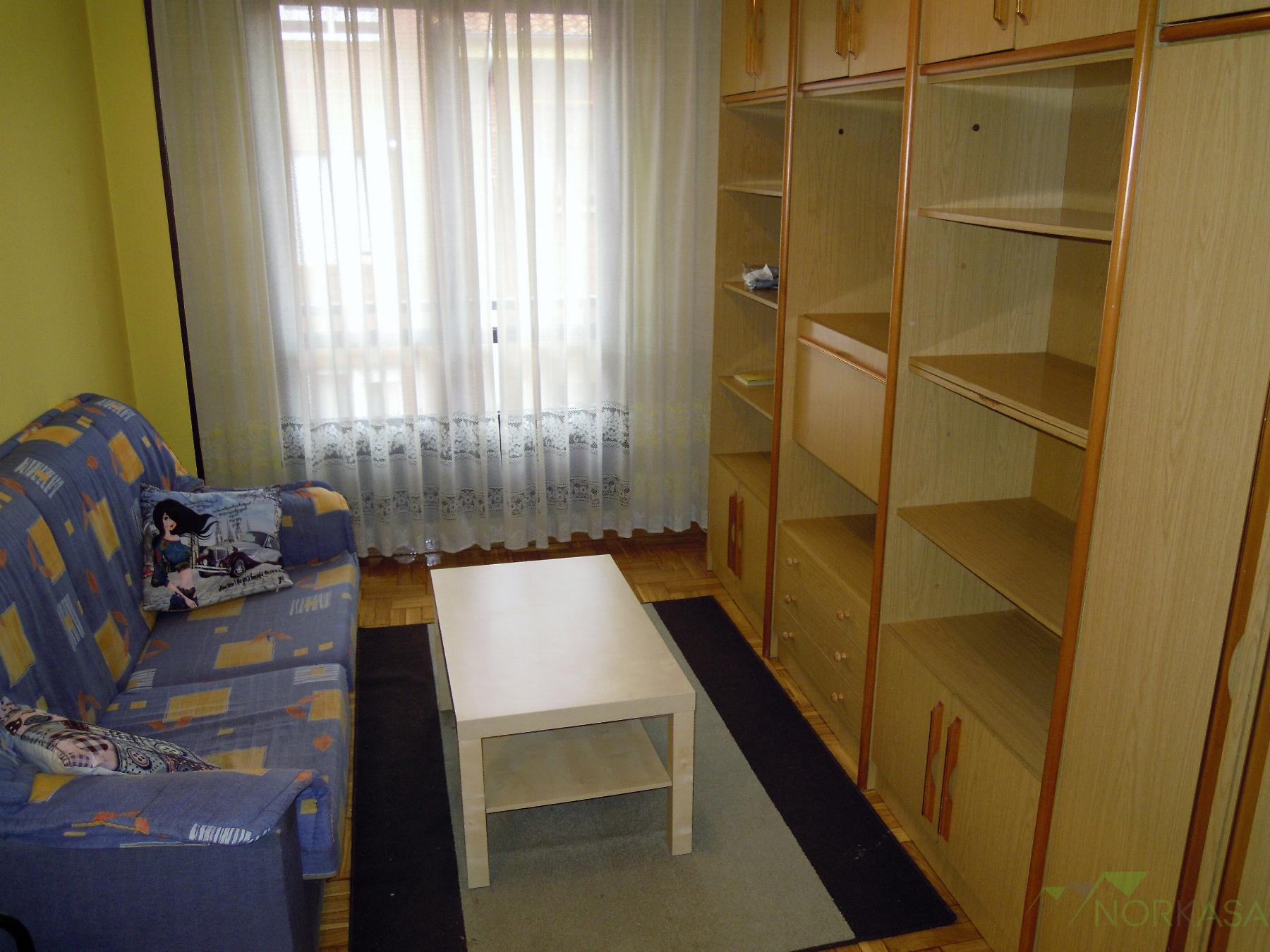 For sale of apartment in Oviedo