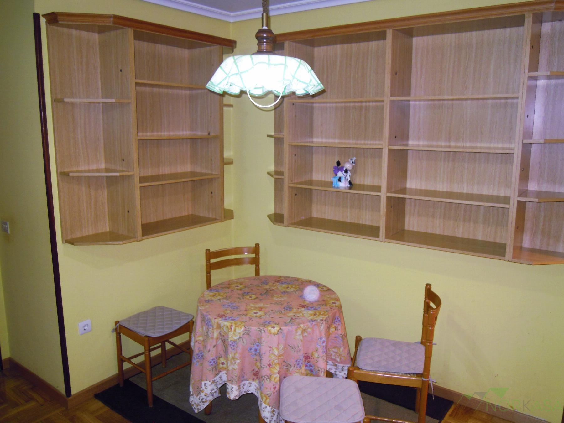 For sale of apartment in Oviedo