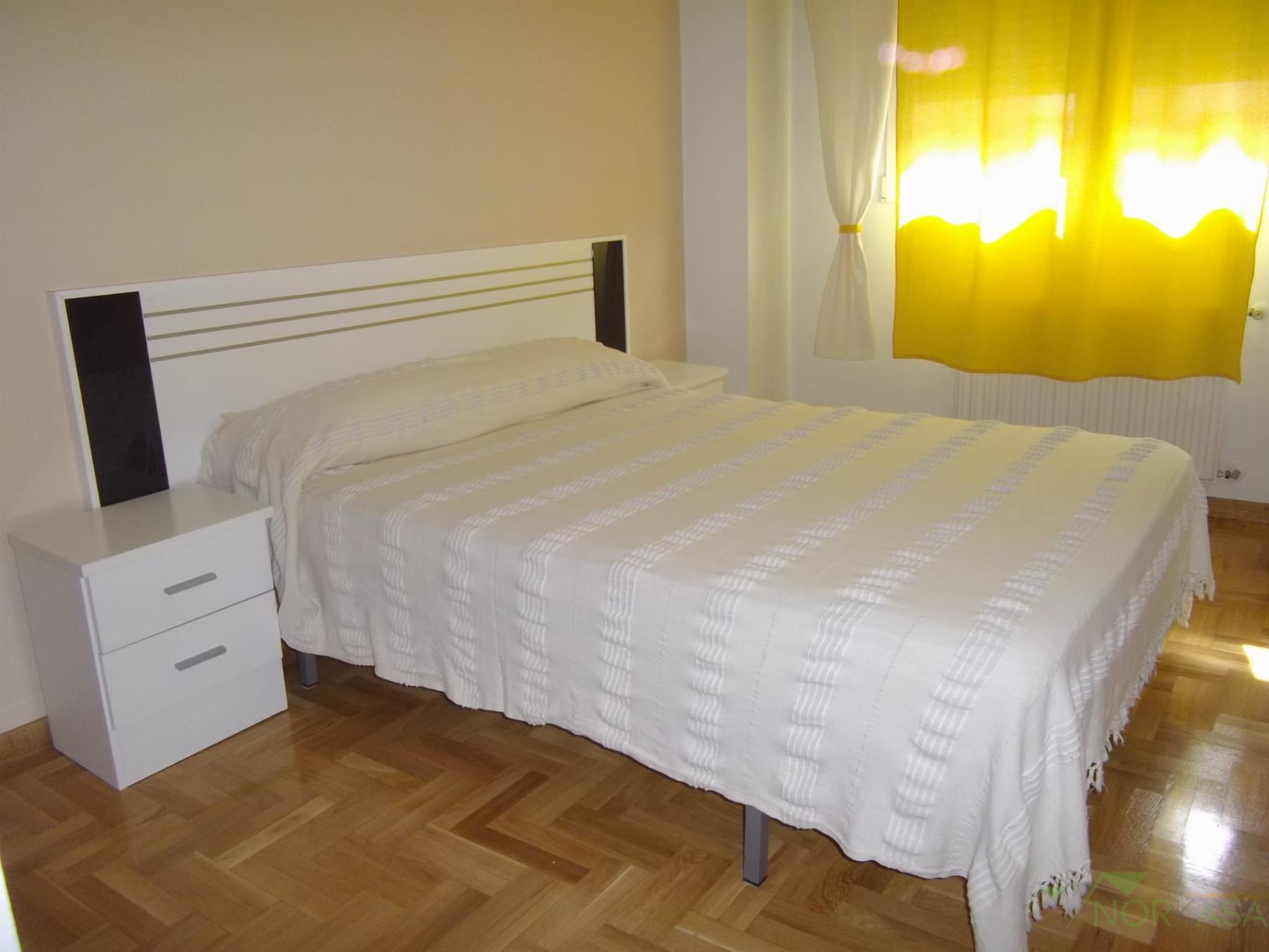 For sale of flat in Oviedo
