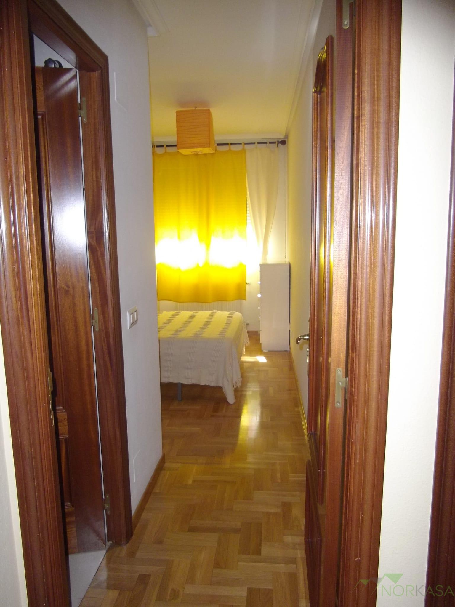 For sale of flat in Oviedo