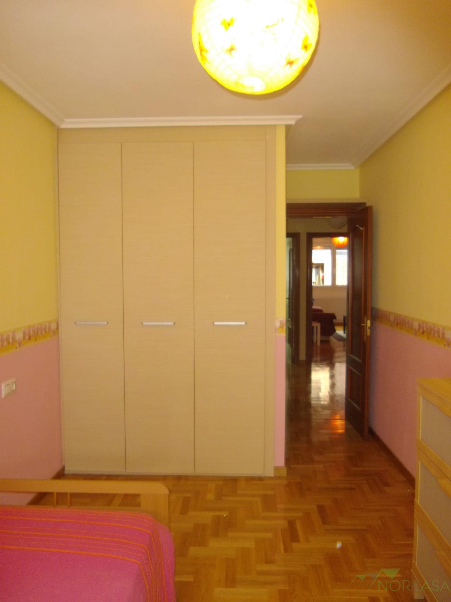 For sale of flat in Oviedo