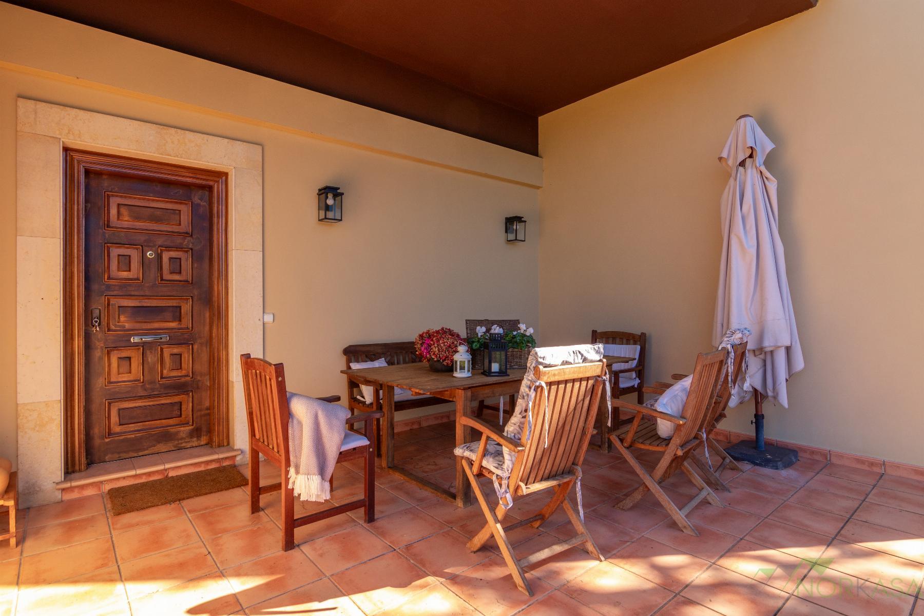 For sale of chalet in Llanera