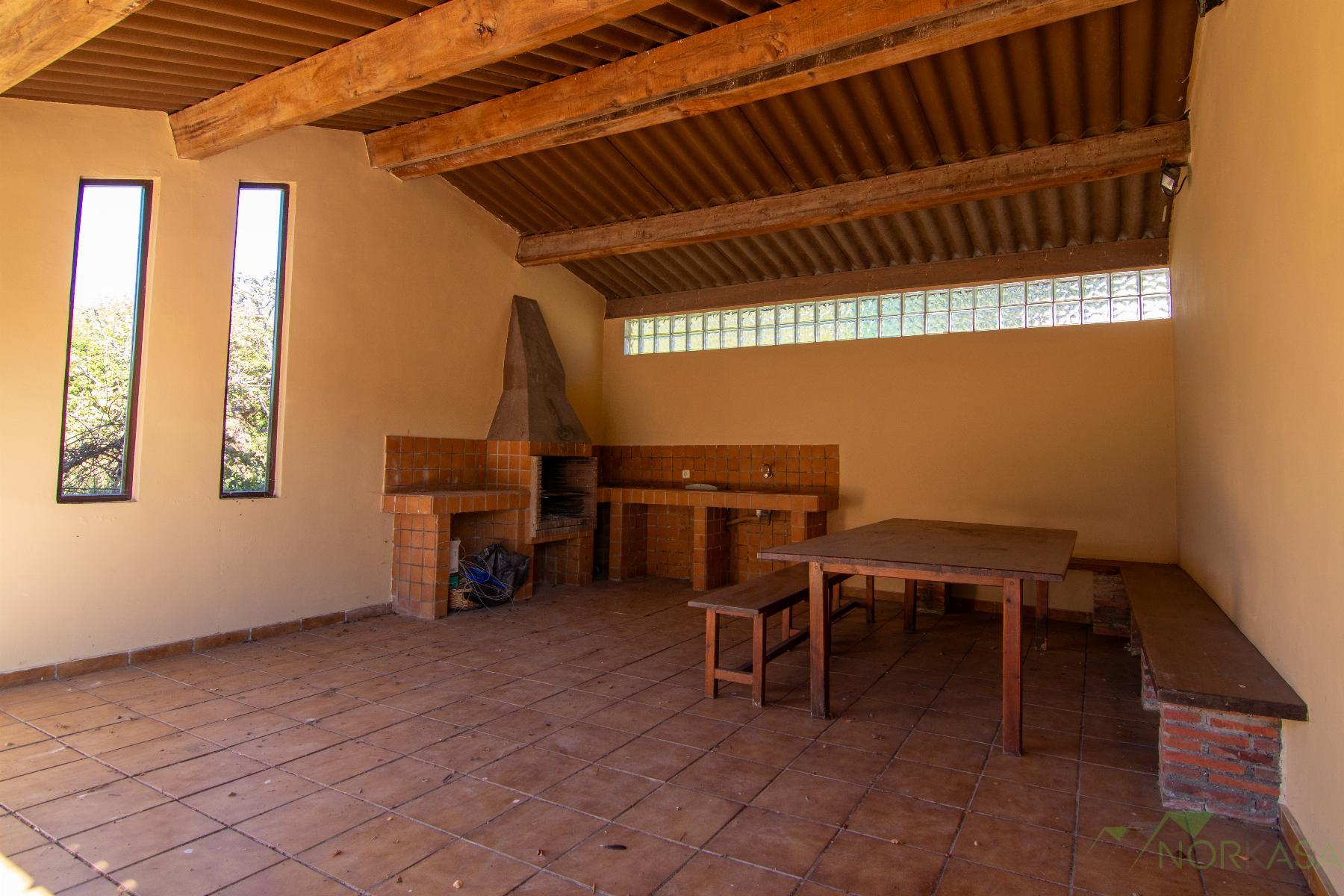 For sale of chalet in Llanera