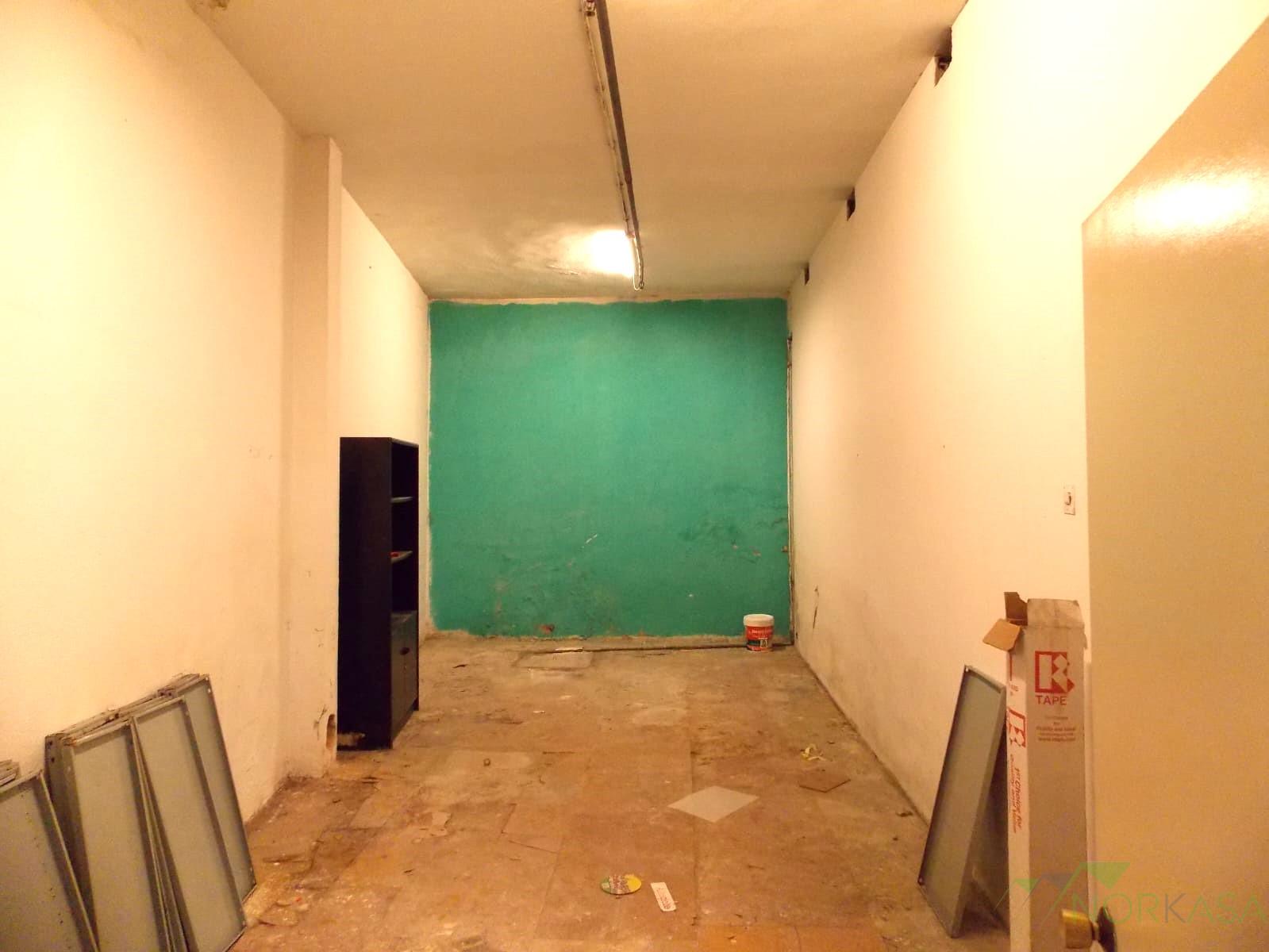 For sale of commercial in Oviedo