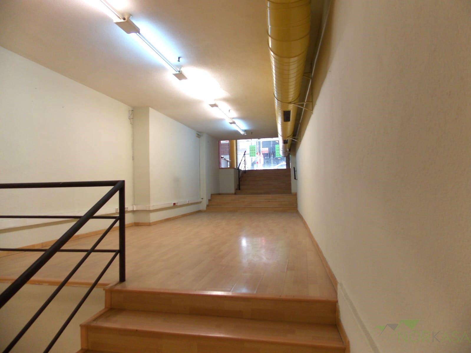 For sale of commercial in Oviedo