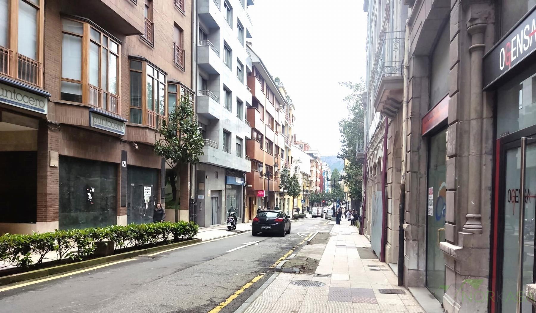 For rent of commercial in Oviedo