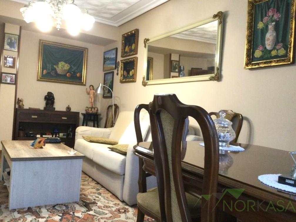 For sale of flat in Oviedo
