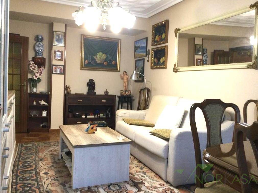 For sale of flat in Oviedo