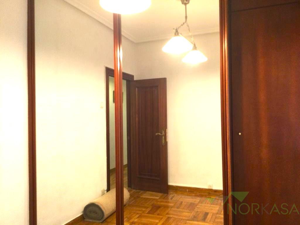 For sale of flat in Oviedo