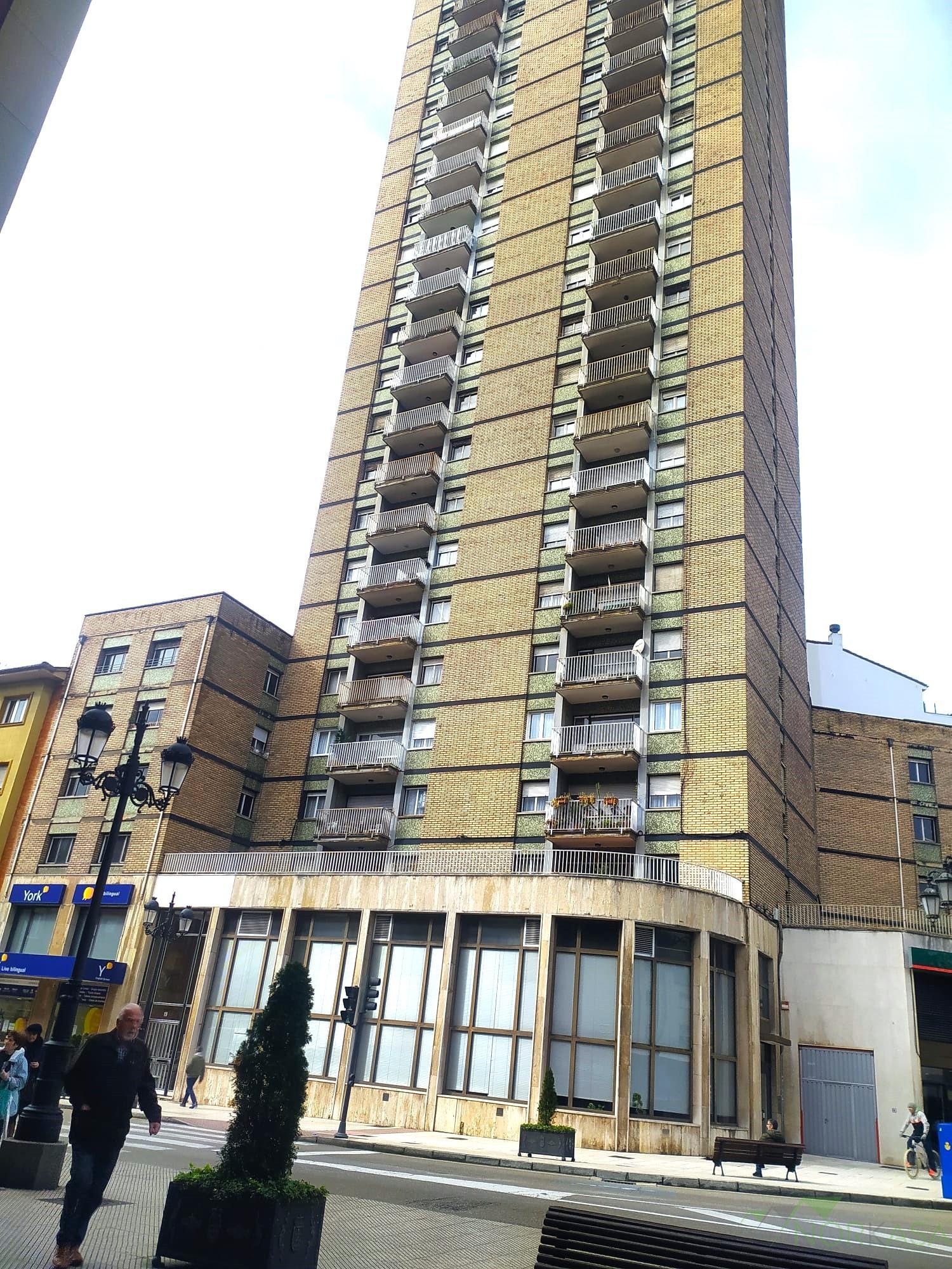 Venta de piso en Oviedo