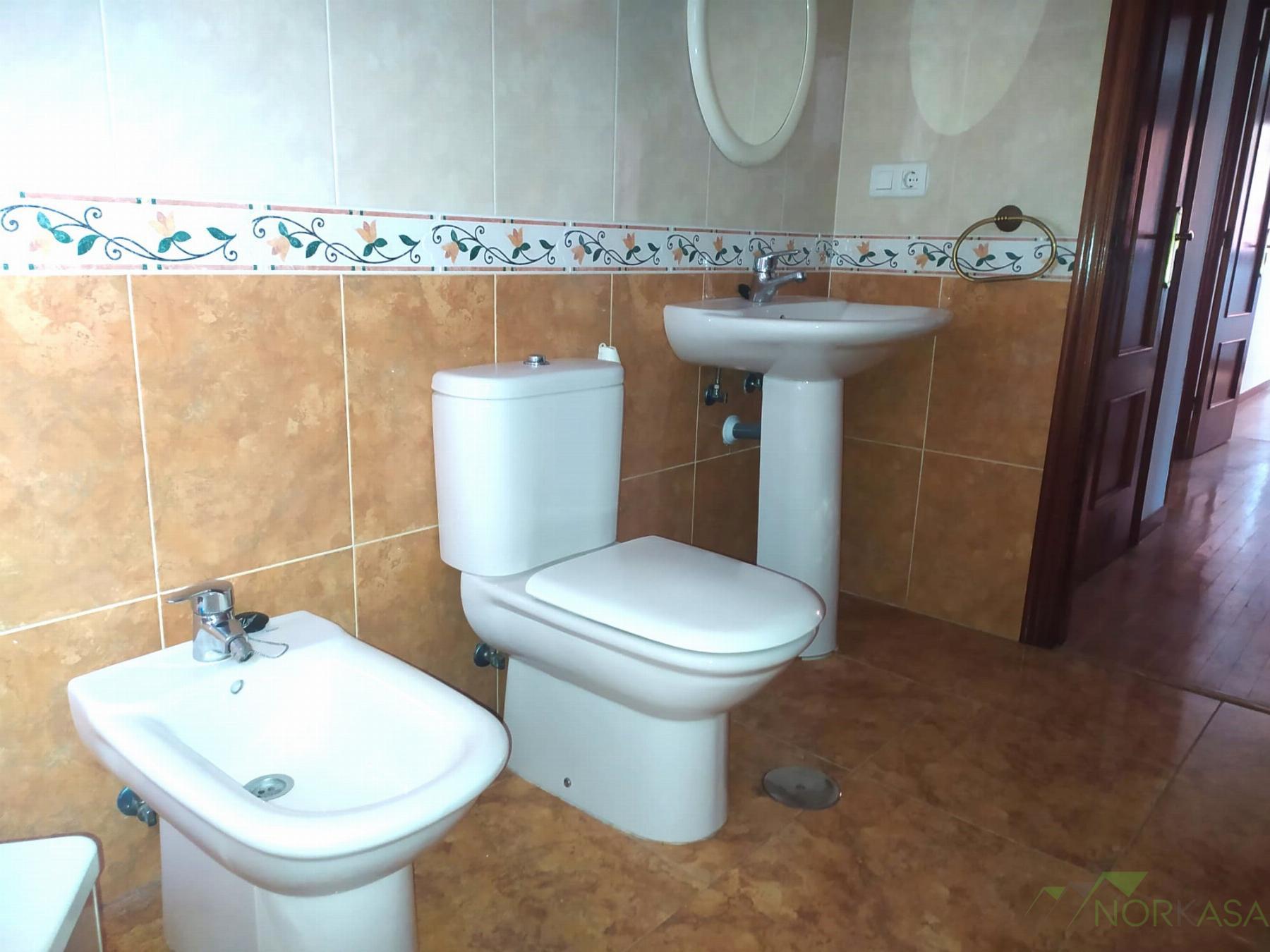 Venta de piso en Lena