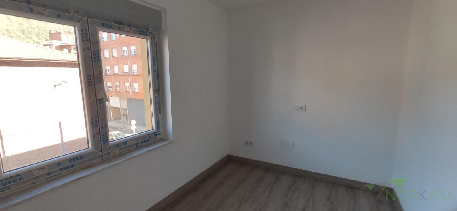 For sale of flat in Mieres Asturias