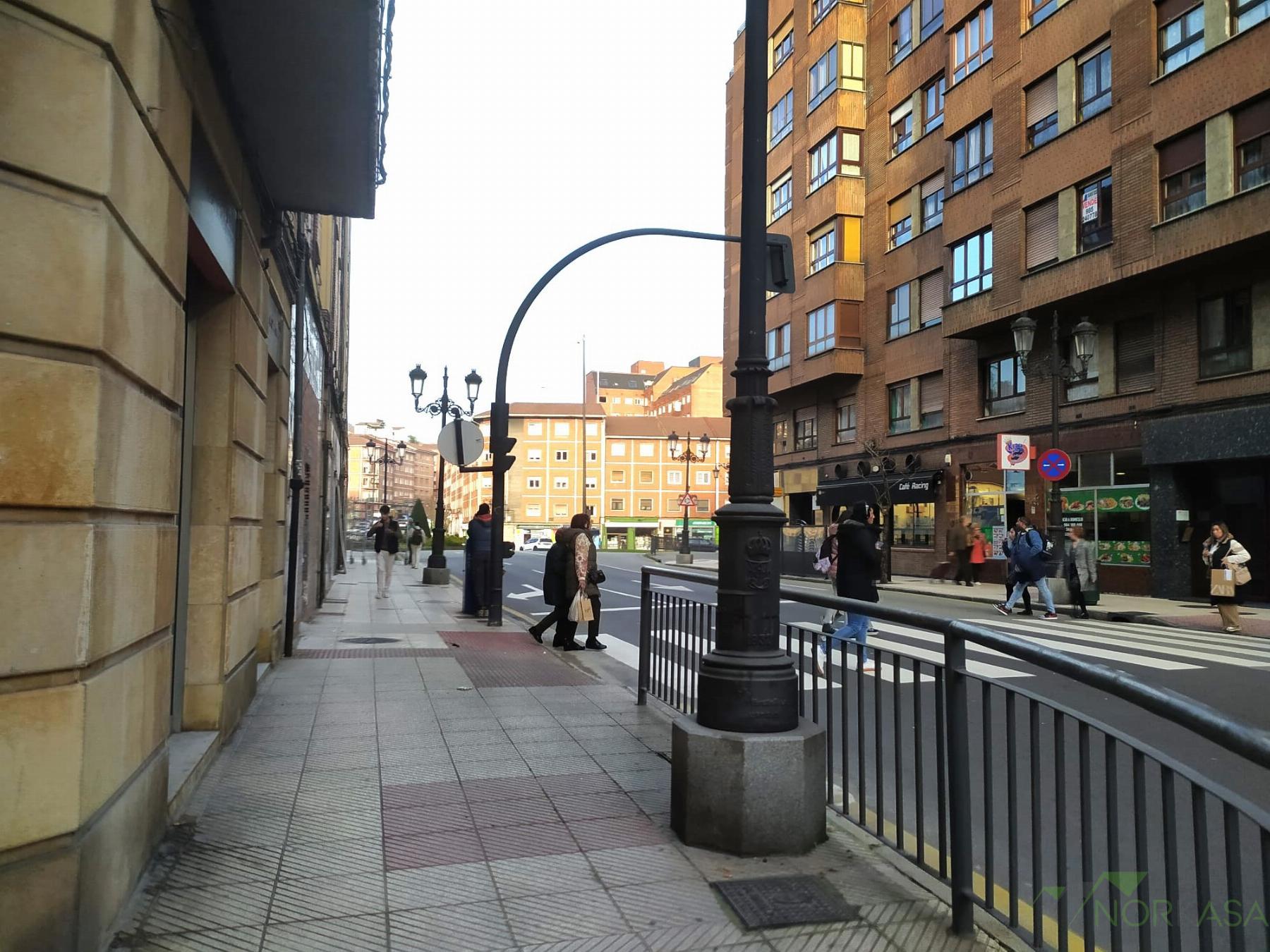 Venta de local comercial en Oviedo