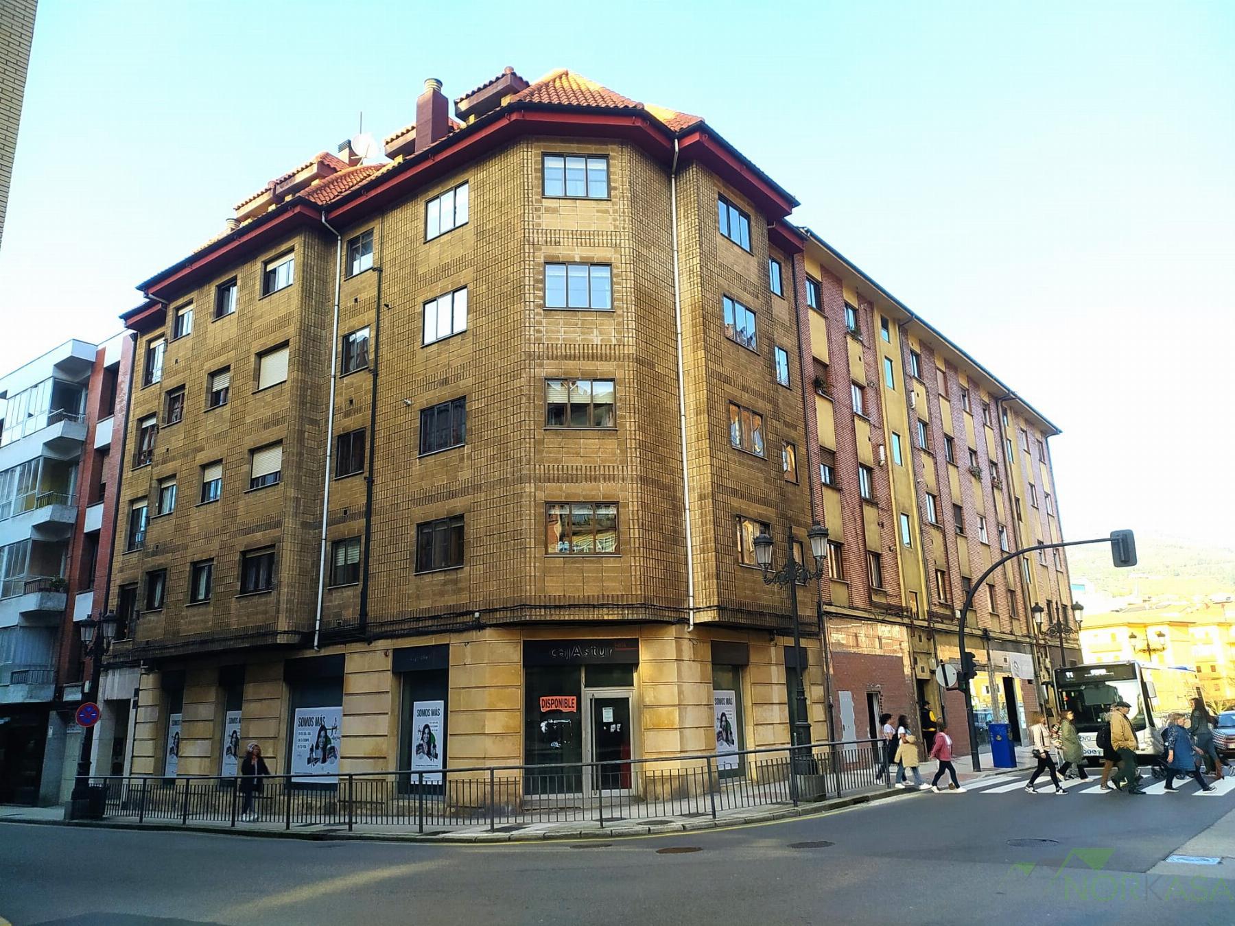 Venta de local comercial en Oviedo