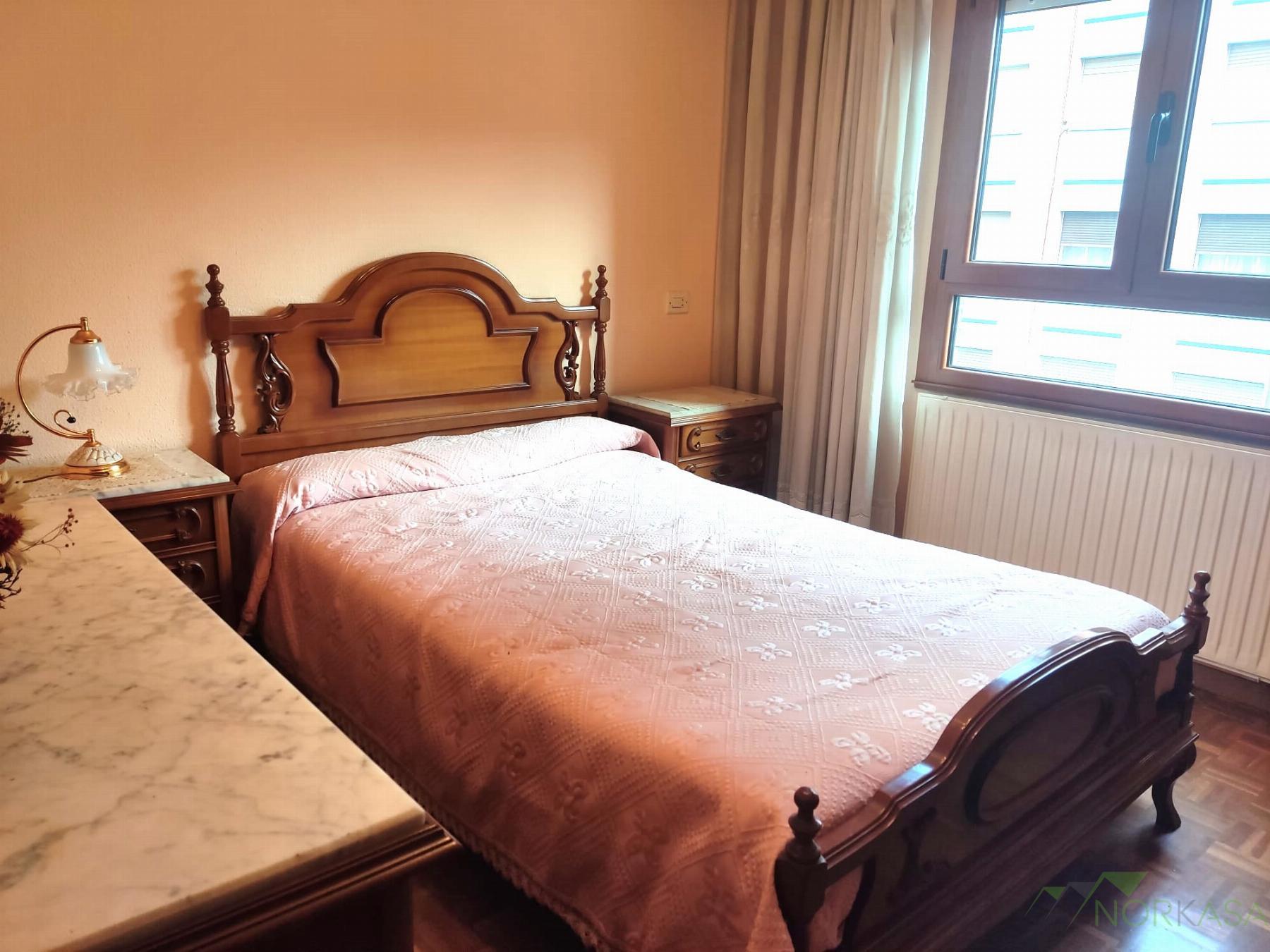 For sale of flat in Oviedo