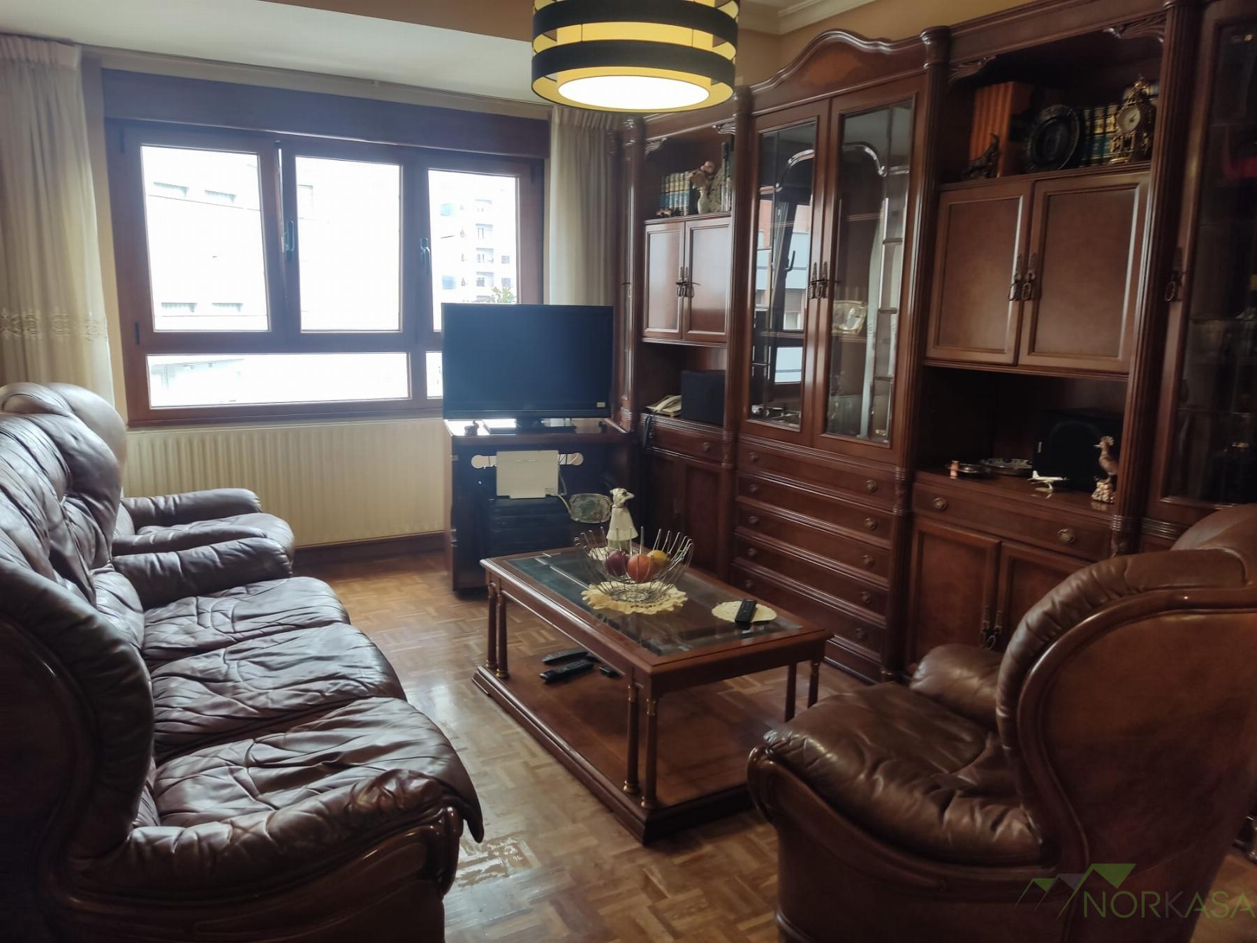 For sale of flat in Oviedo
