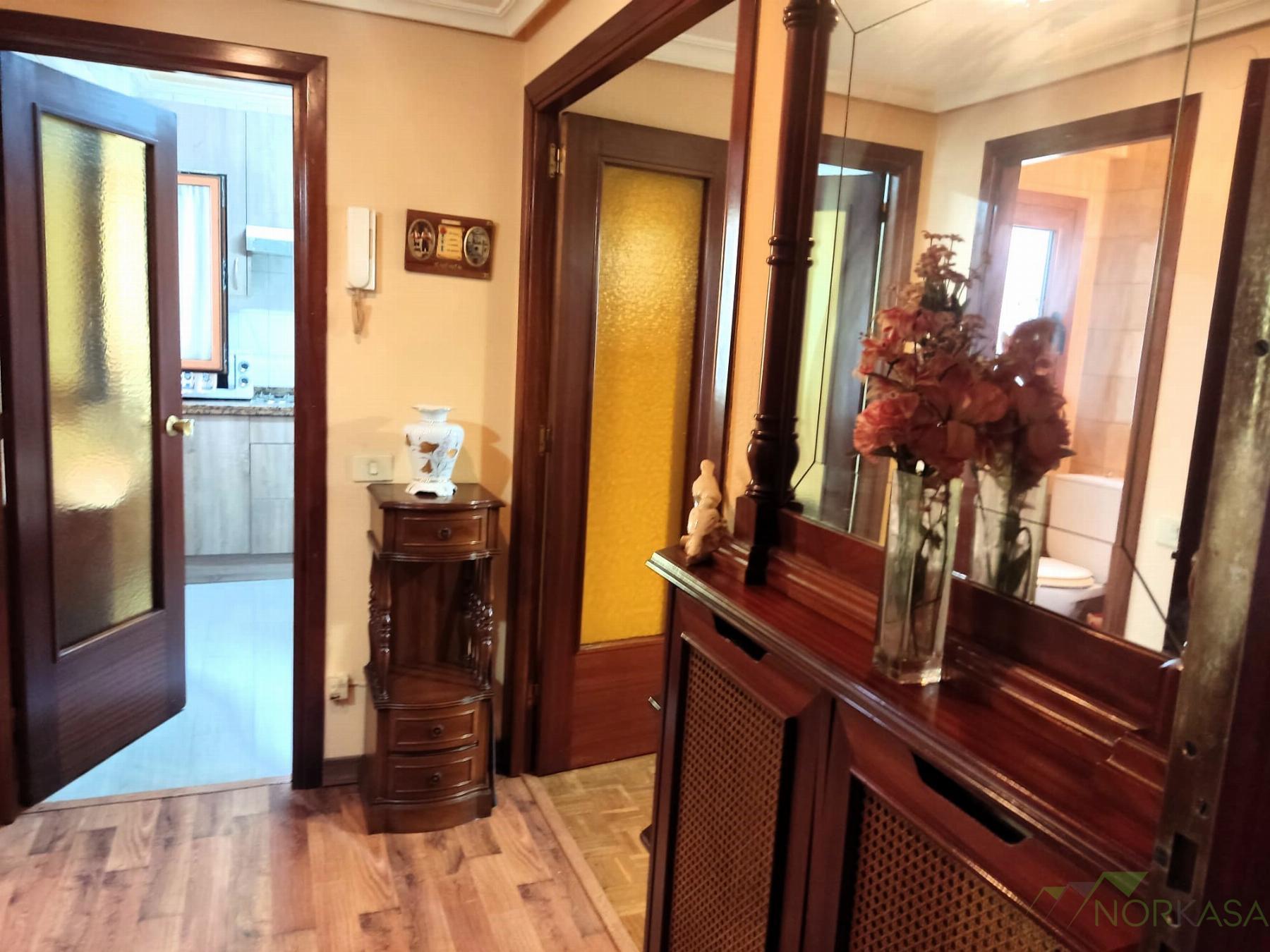 For sale of flat in Oviedo