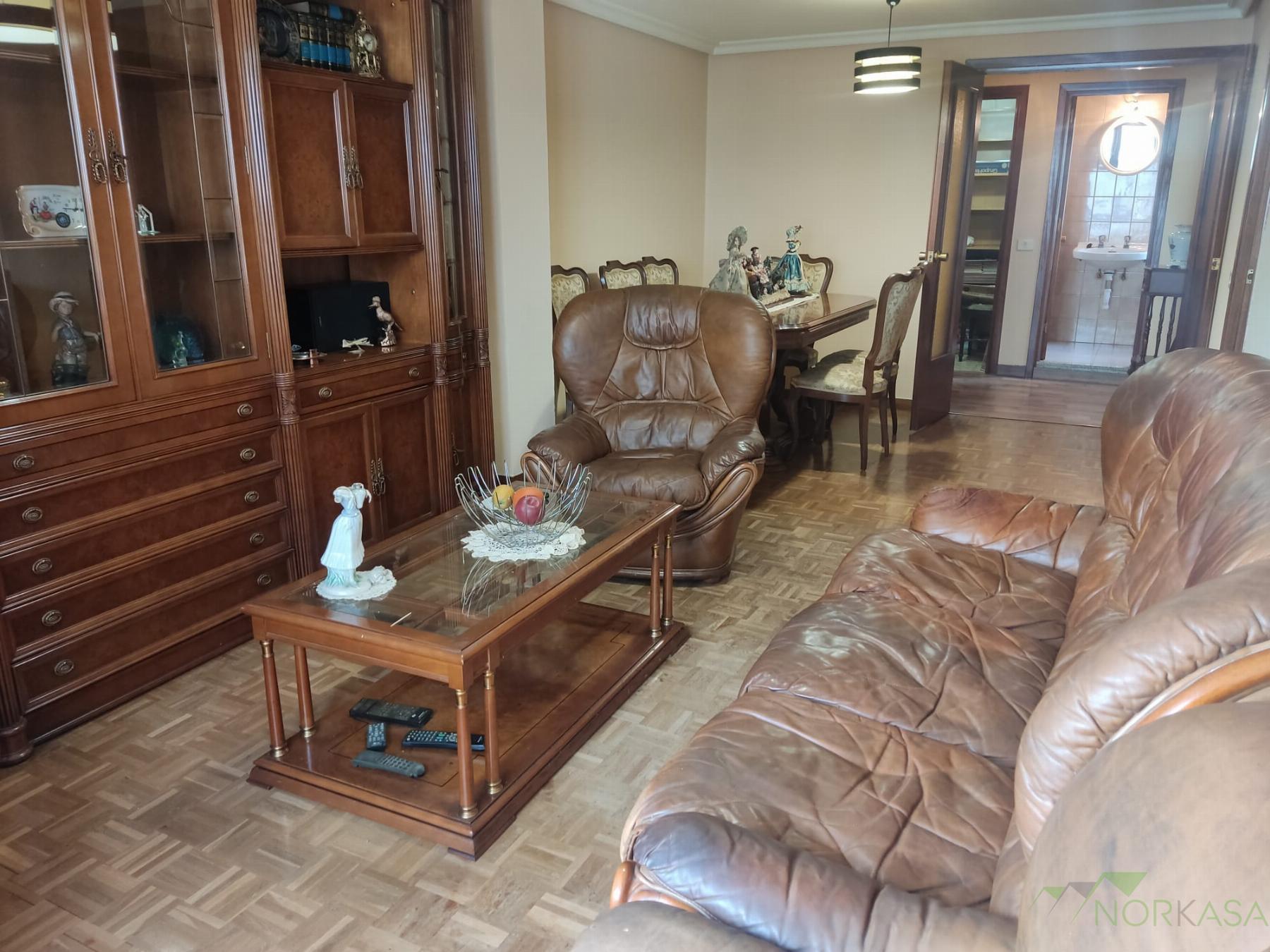 For sale of flat in Oviedo