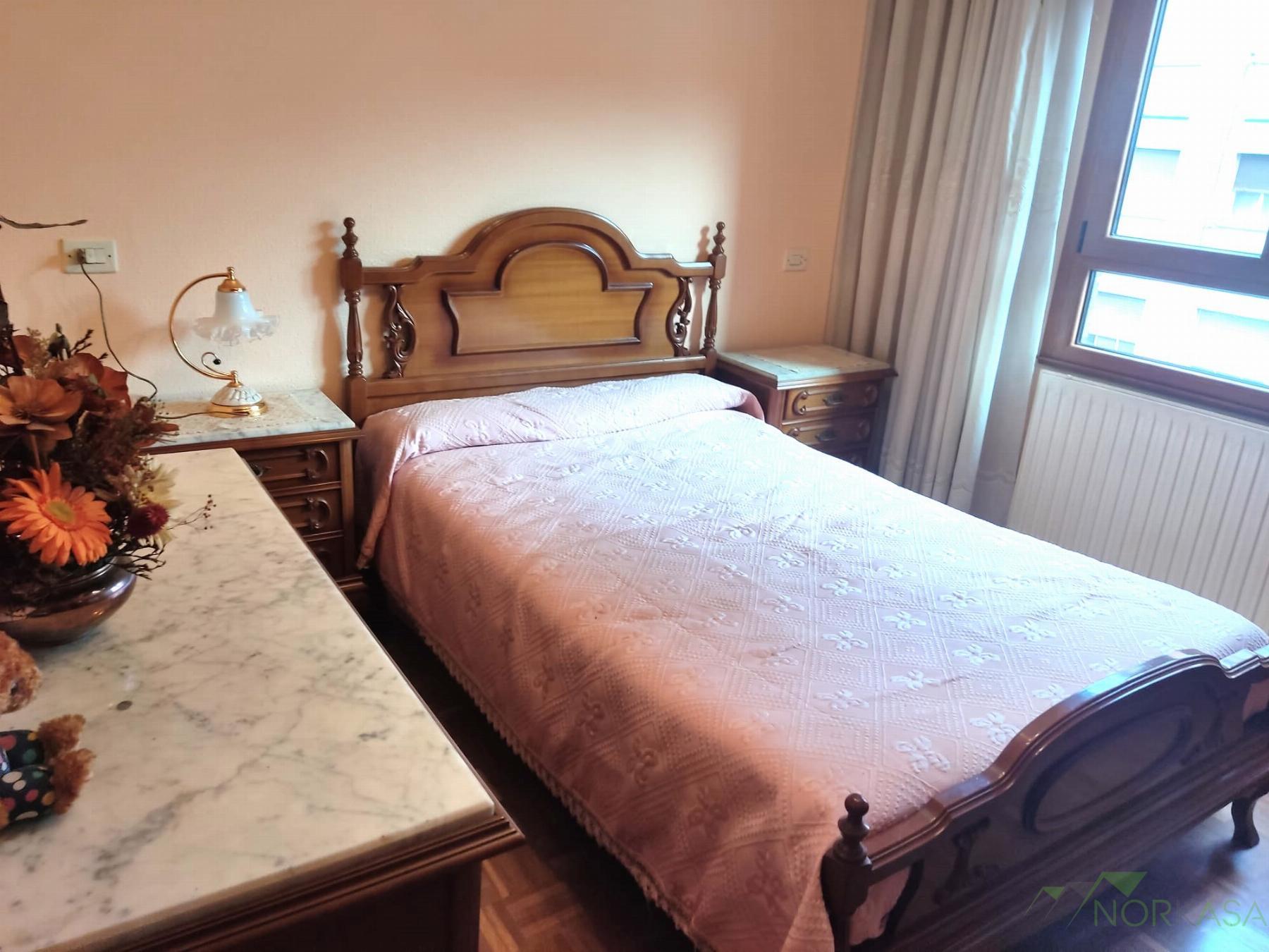 For sale of flat in Oviedo