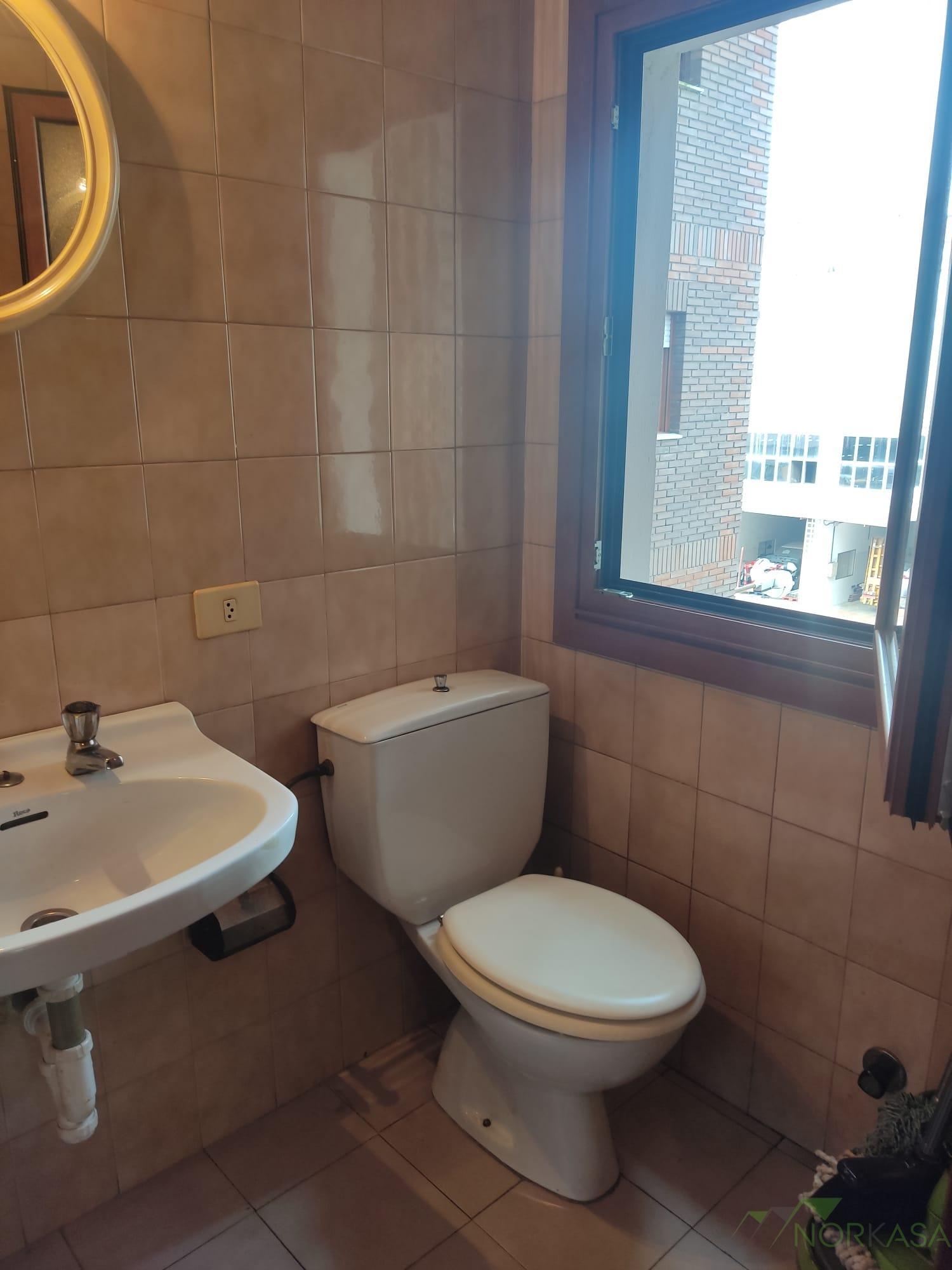 For sale of flat in Oviedo