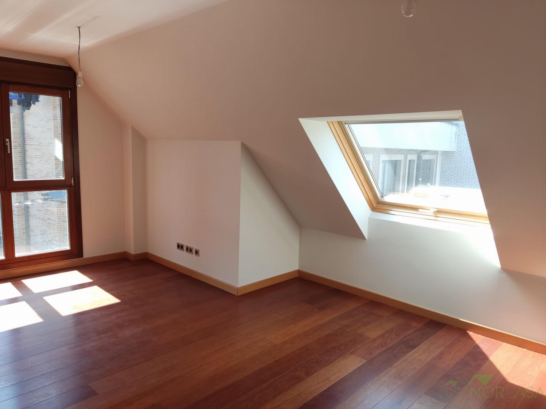 For sale of apartment in Oviedo