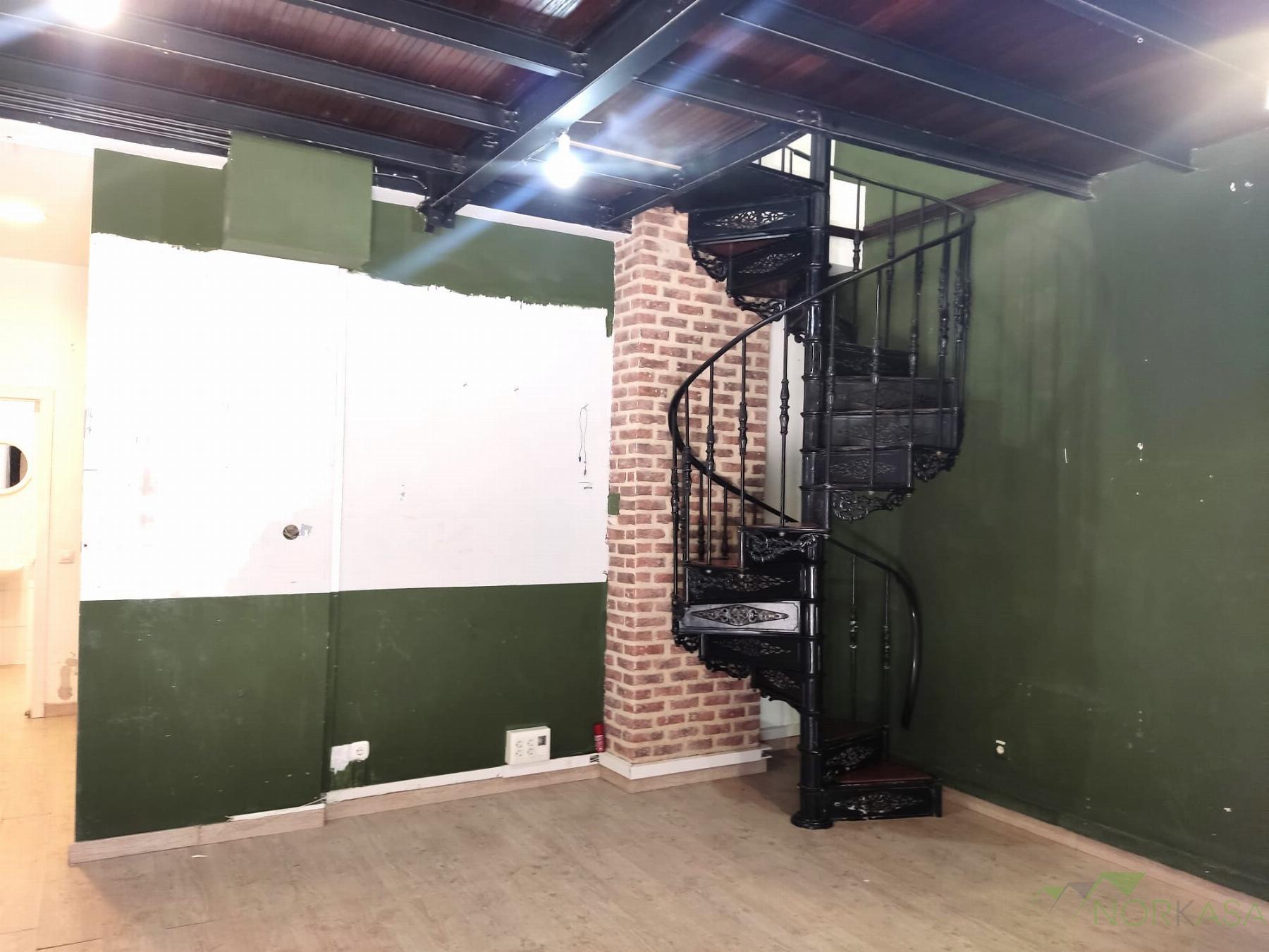 For rent of commercial in Oviedo