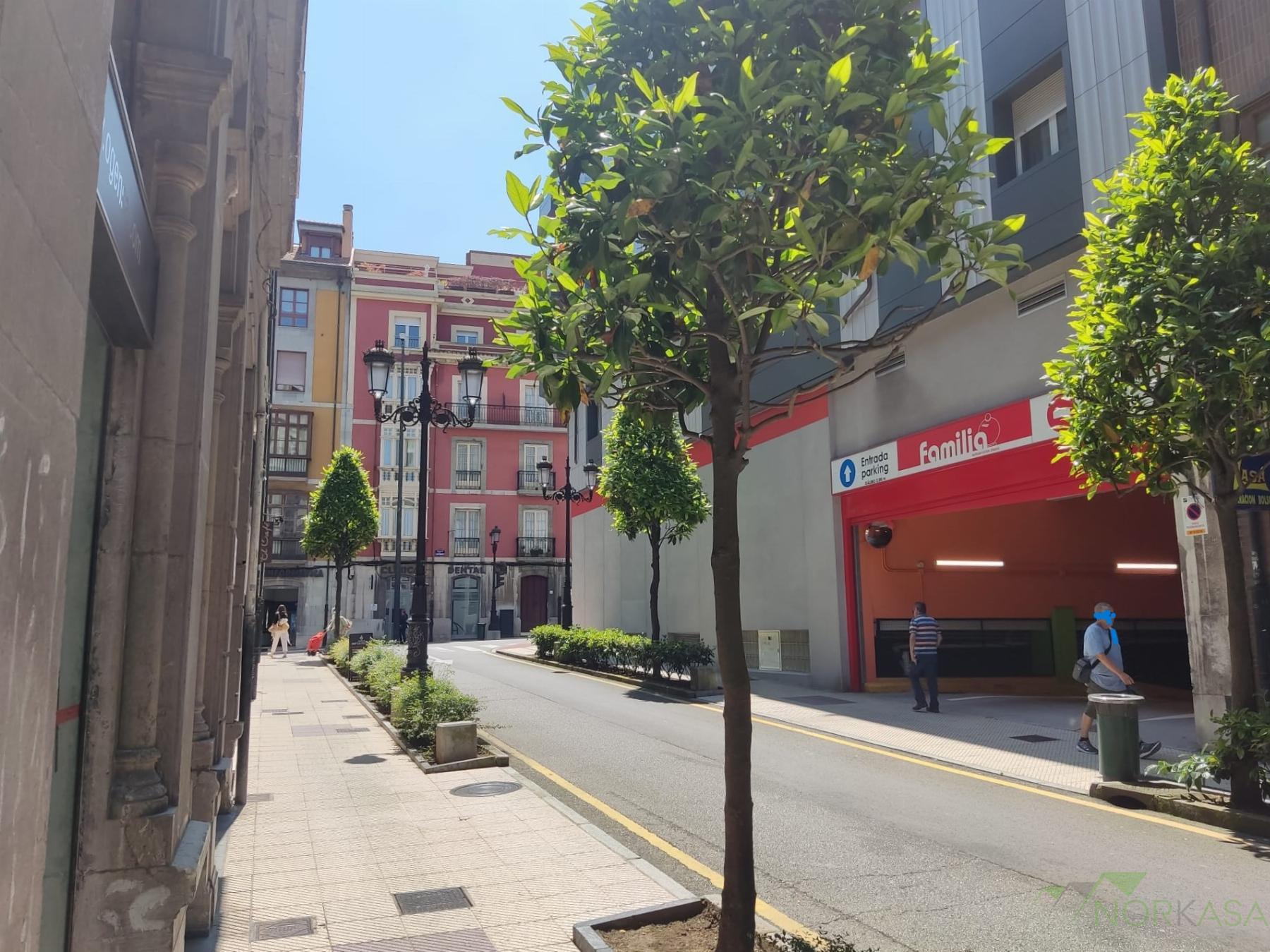 For rent of commercial in Oviedo