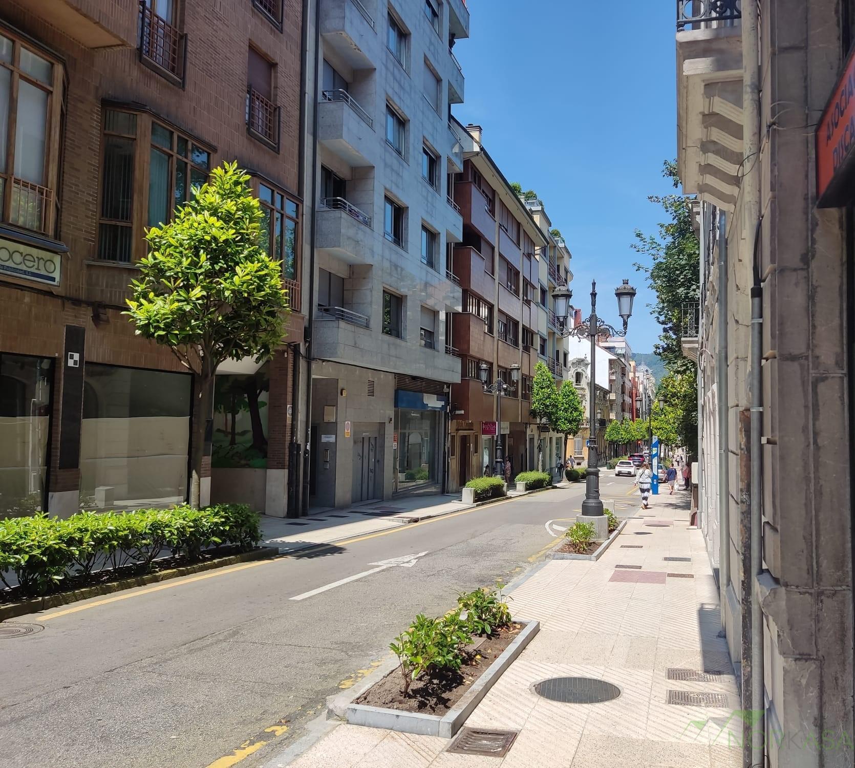 For rent of commercial in Oviedo