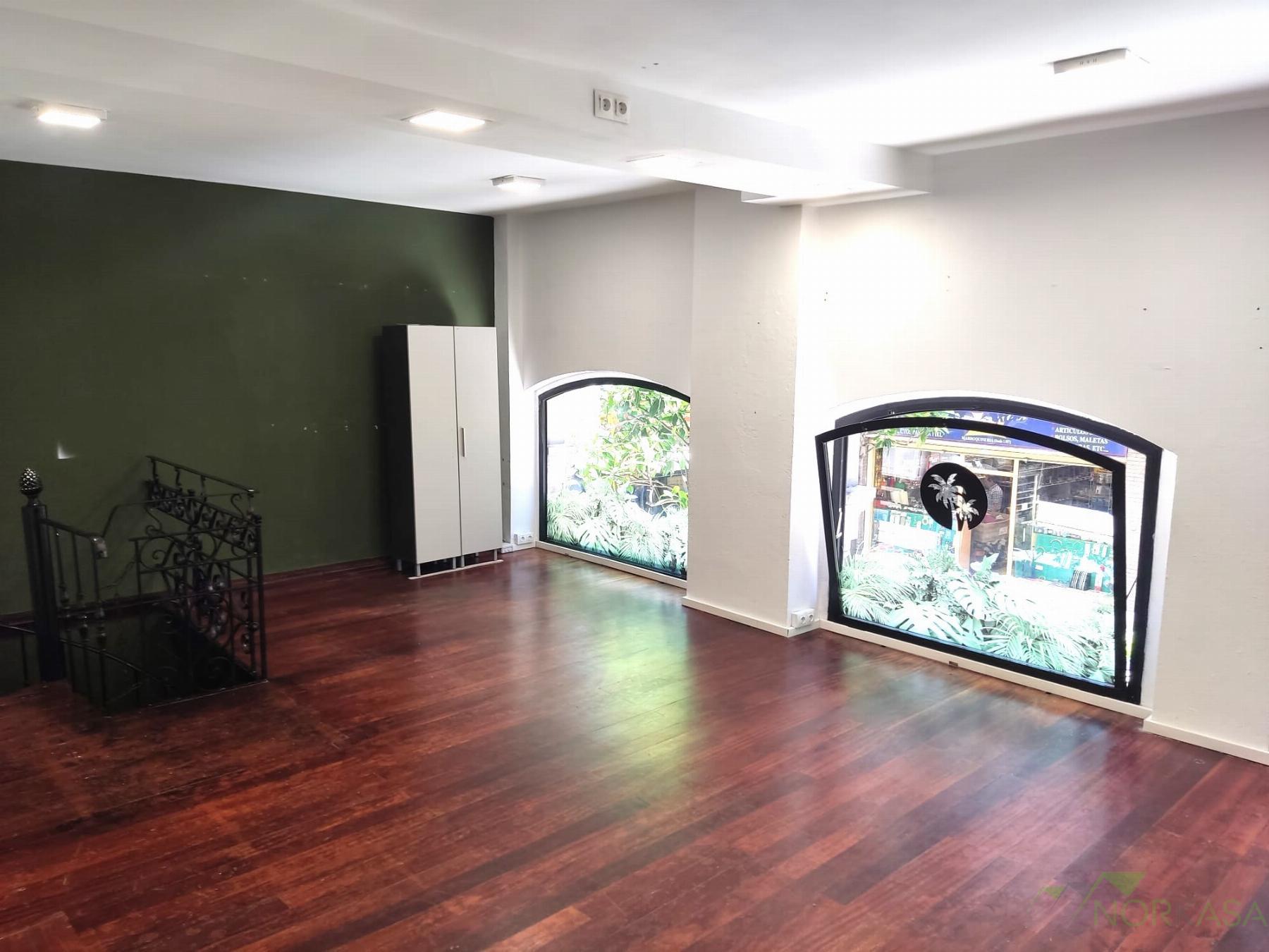 For rent of commercial in Oviedo