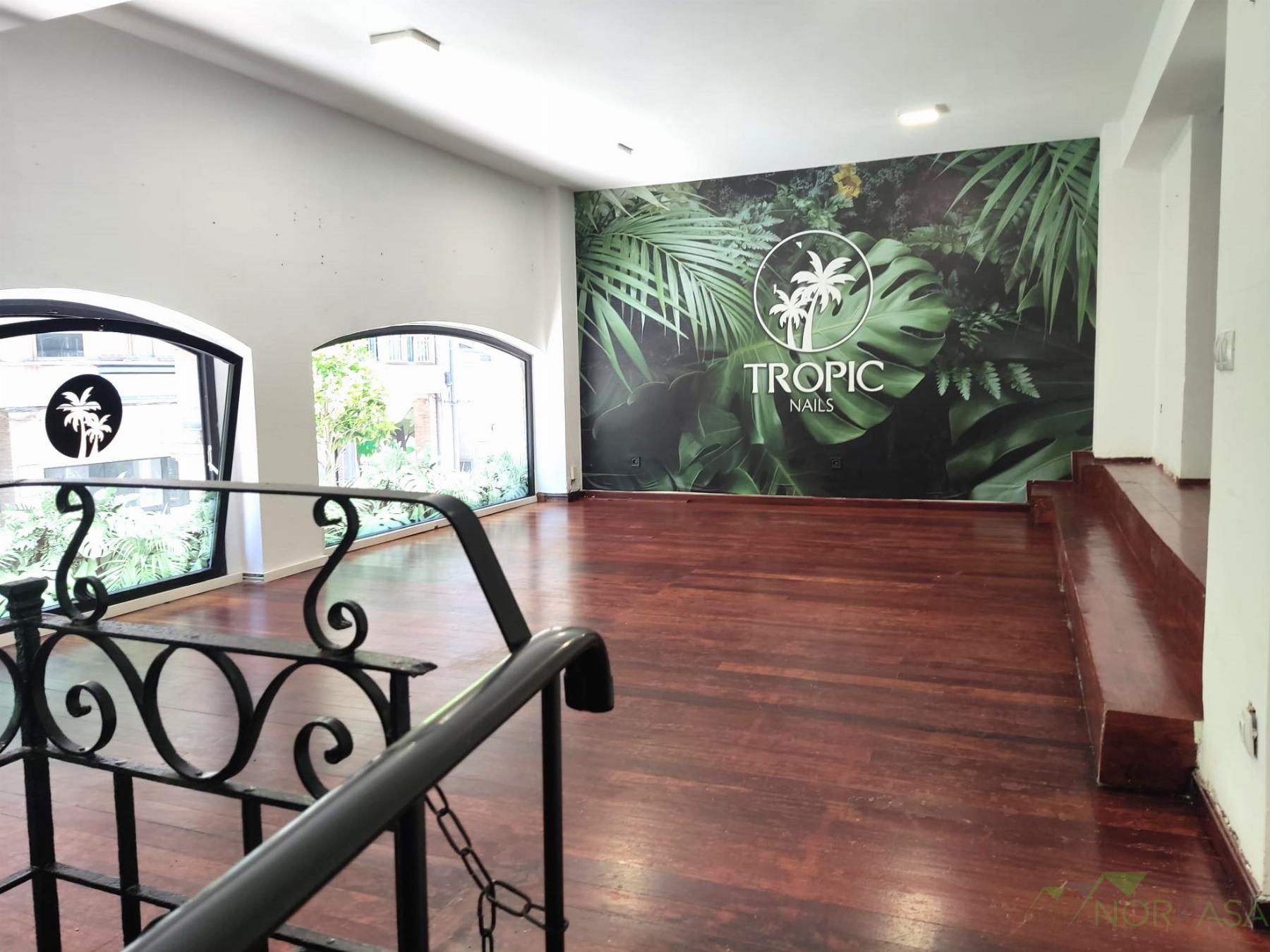 For rent of commercial in Oviedo