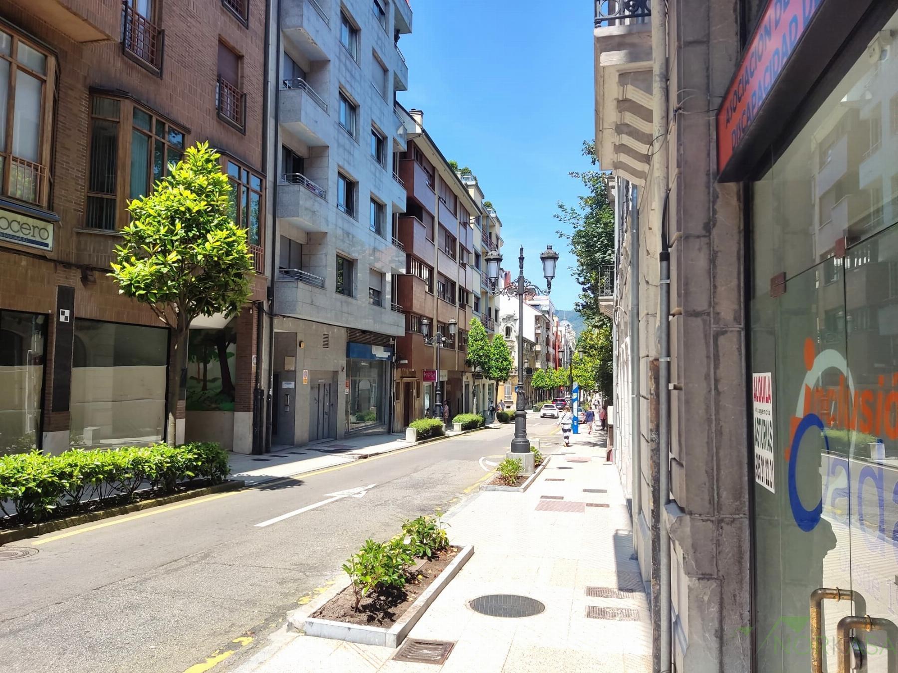 For rent of commercial in Oviedo