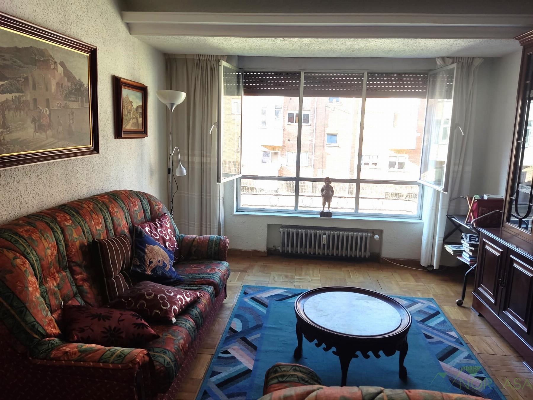 For sale of flat in Oviedo