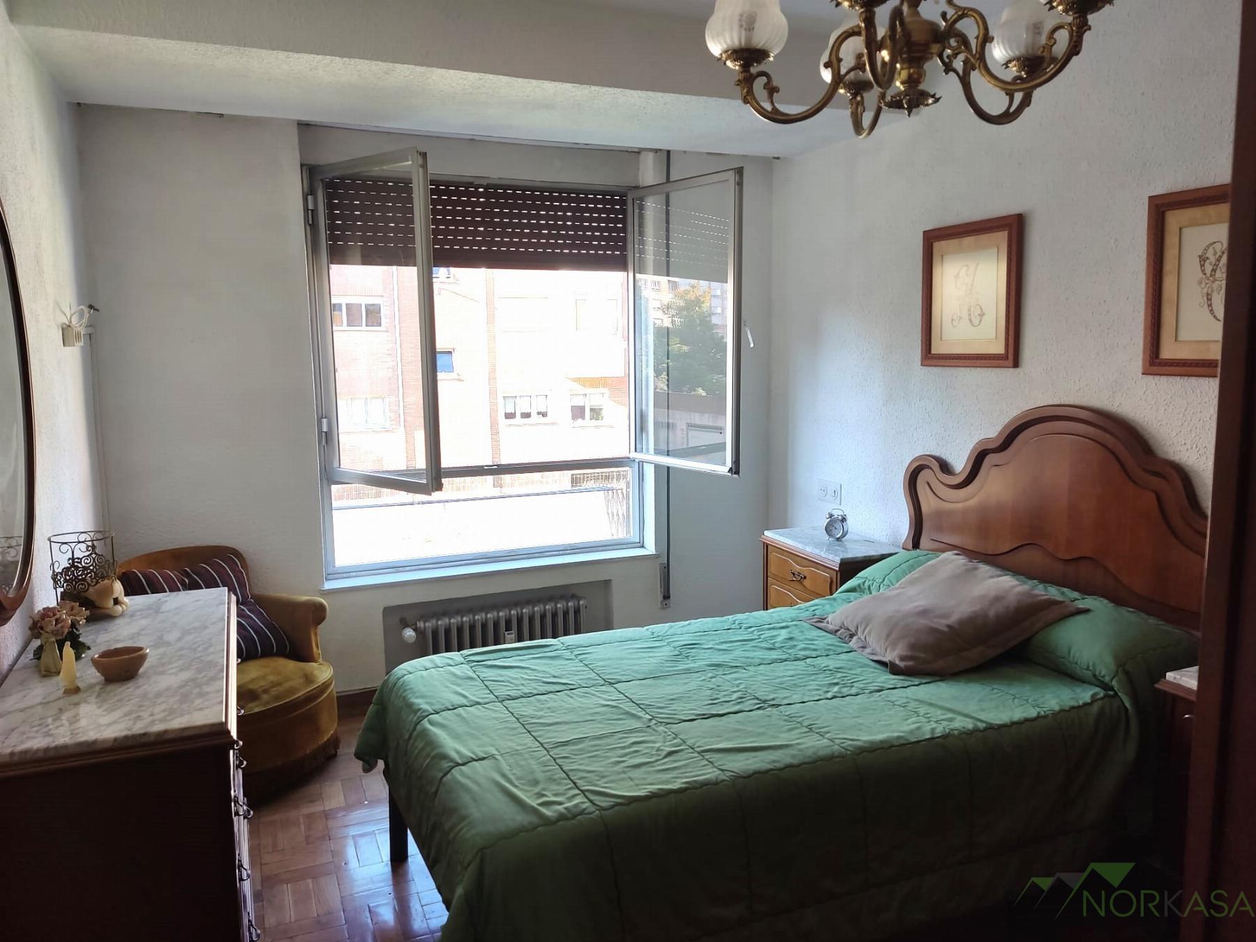 For sale of flat in Oviedo