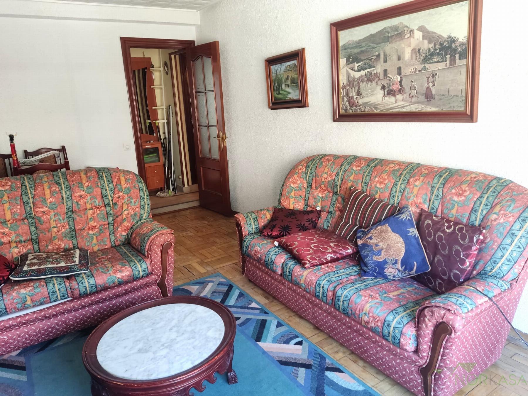 For sale of flat in Oviedo