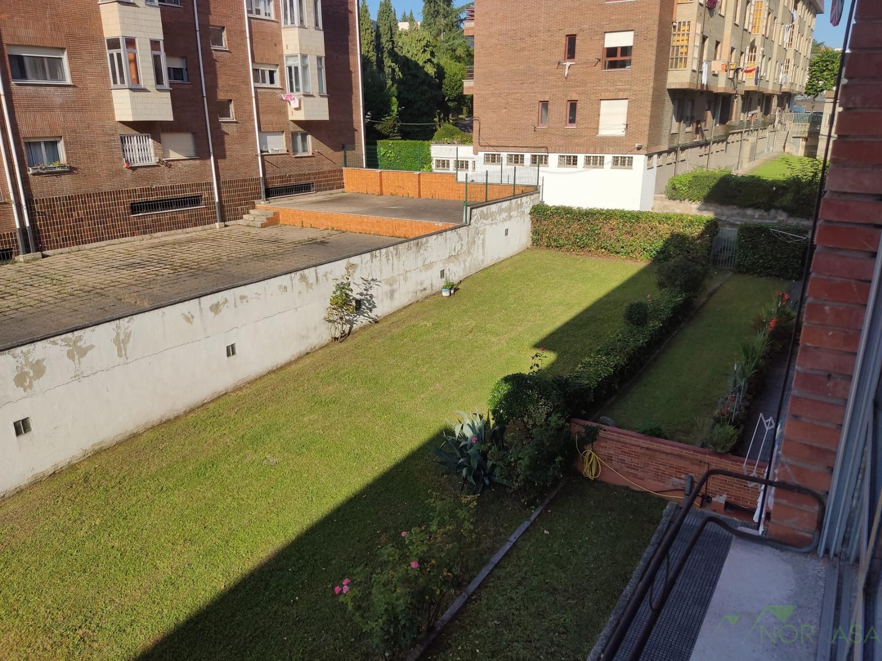 For sale of flat in Oviedo