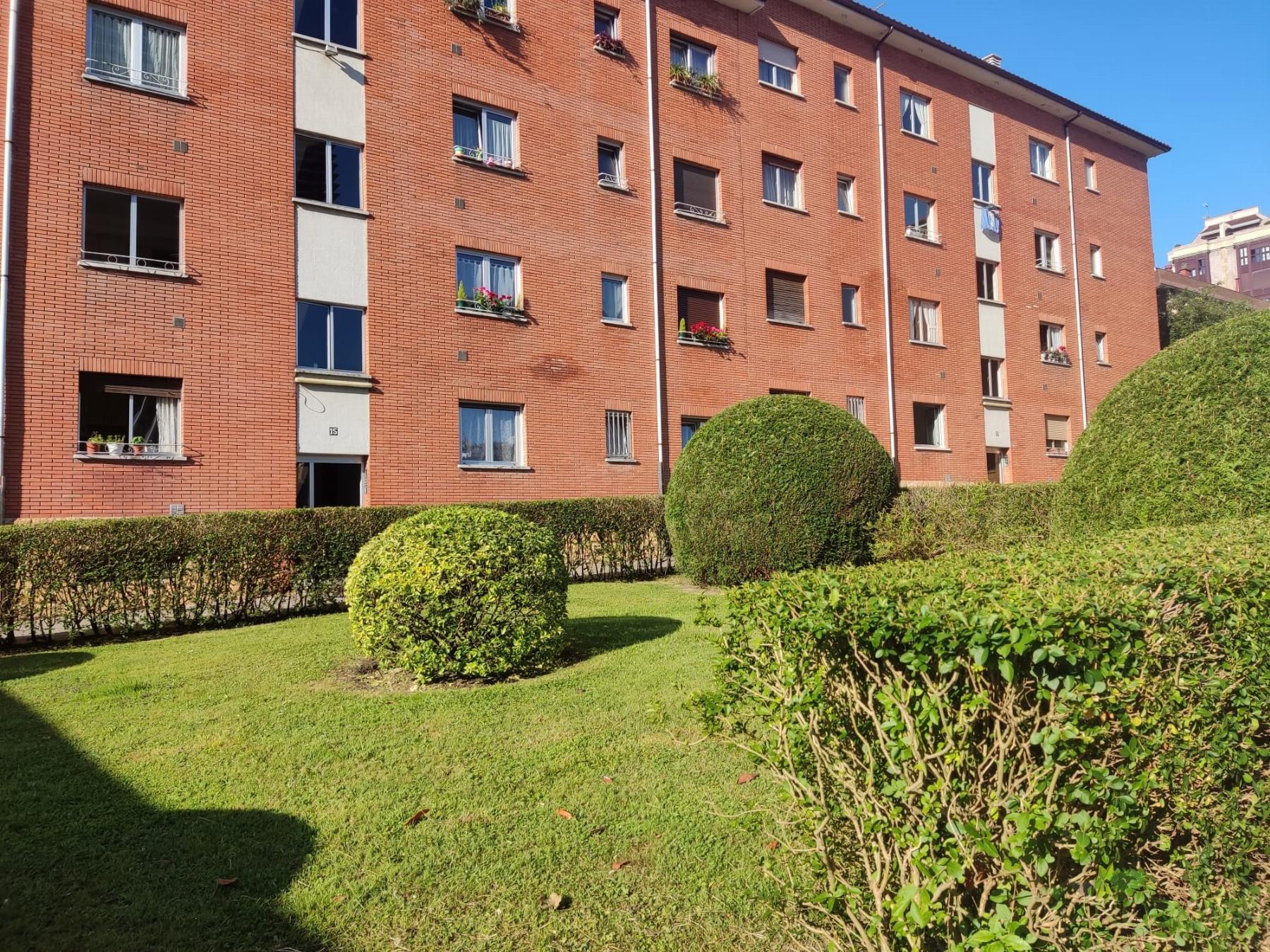 For sale of flat in Oviedo