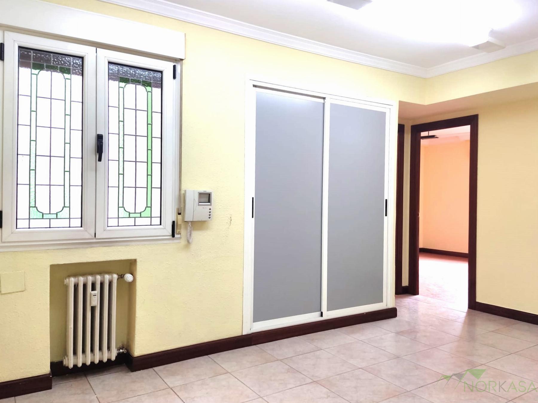 For sale of flat in Oviedo