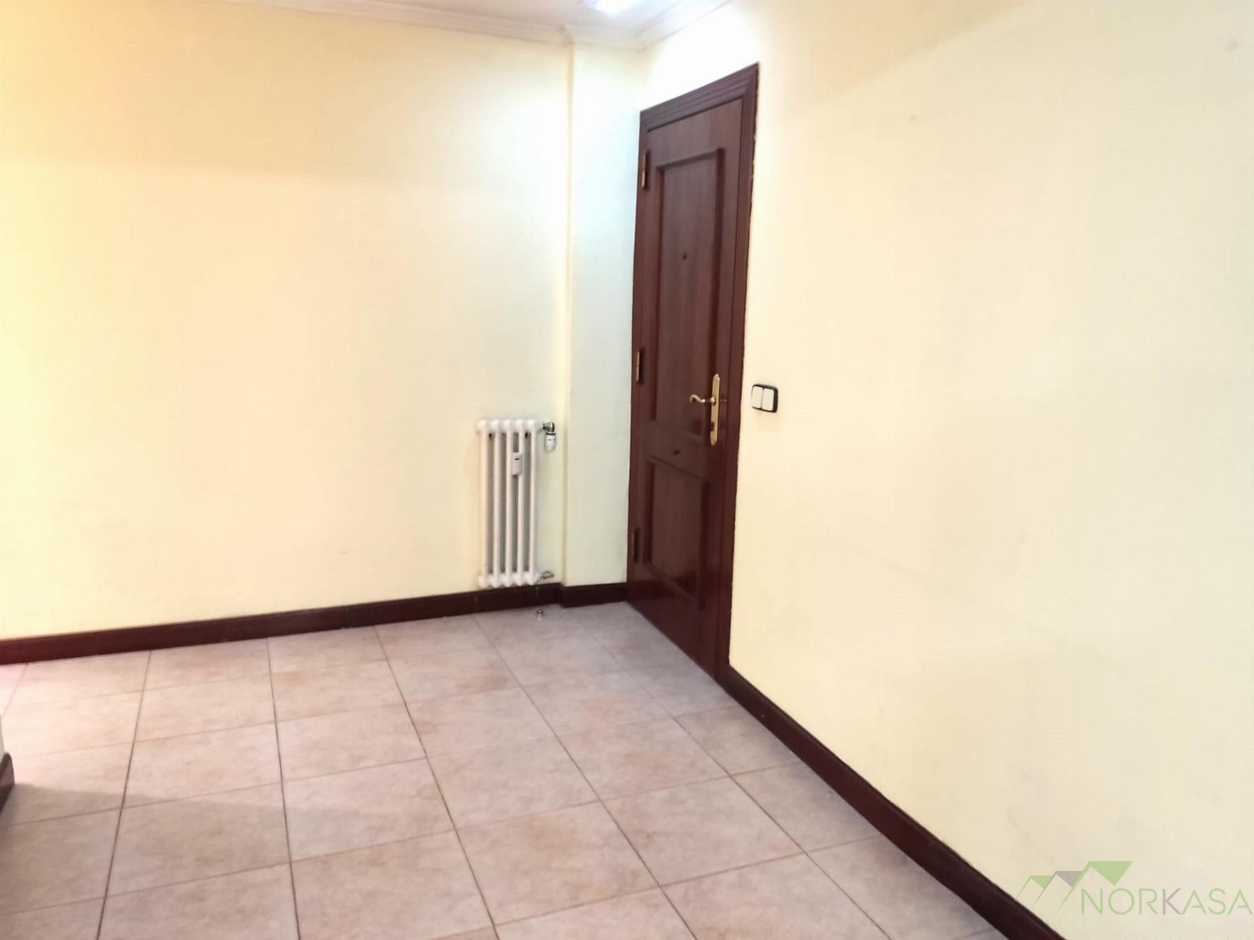 For sale of flat in Oviedo