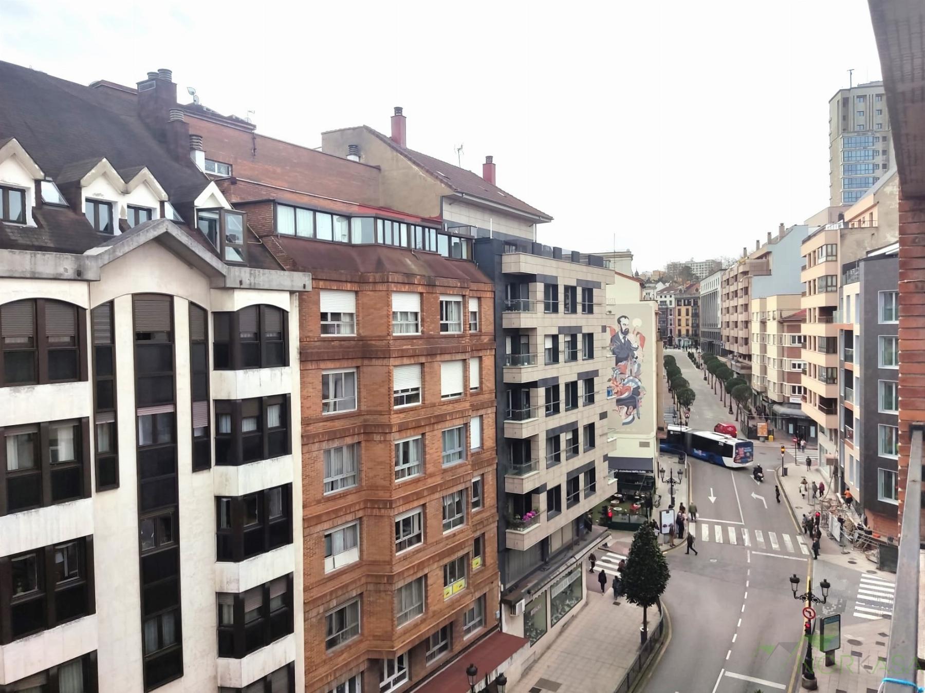 For sale of flat in Oviedo