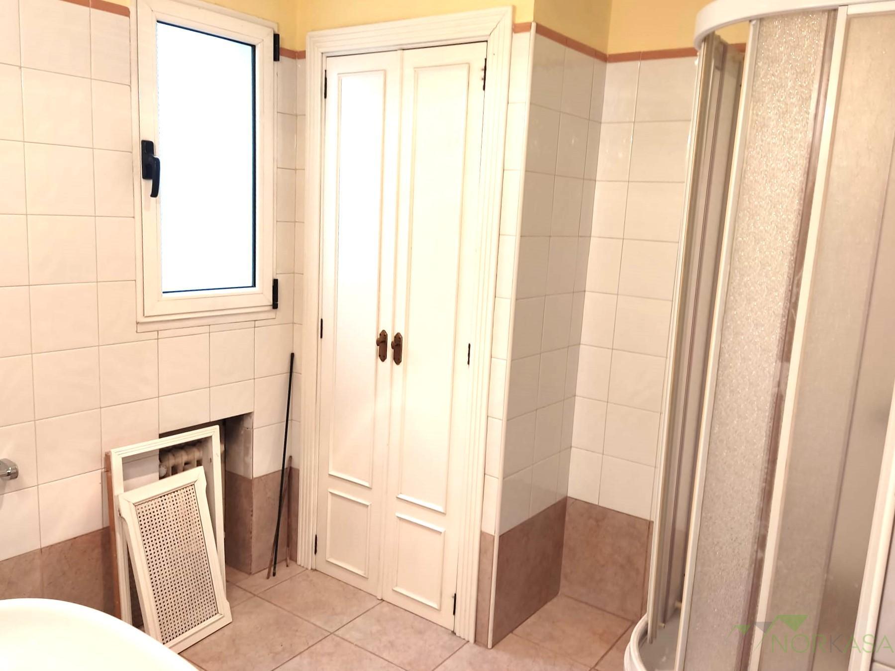 For sale of flat in Oviedo
