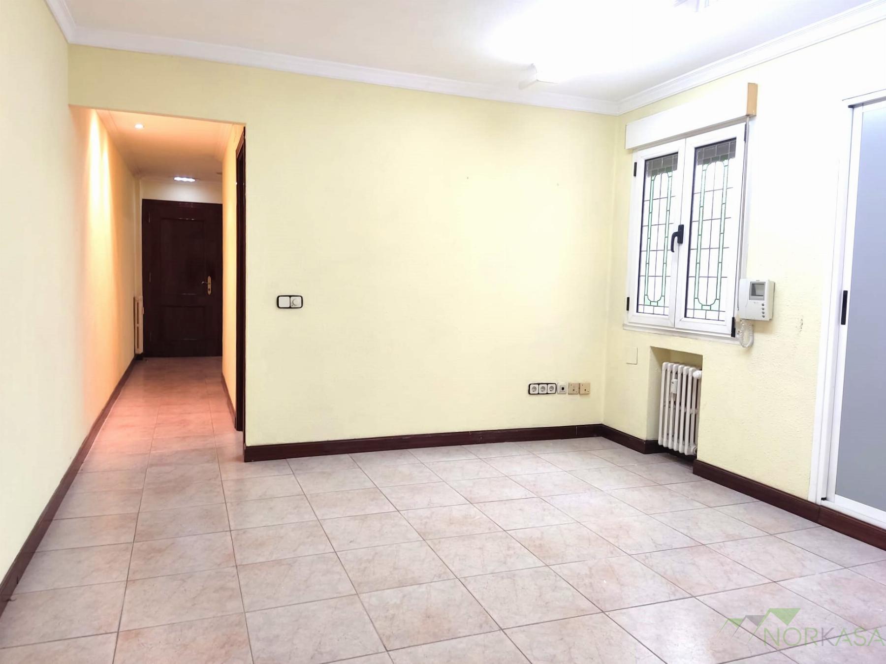 For sale of flat in Oviedo