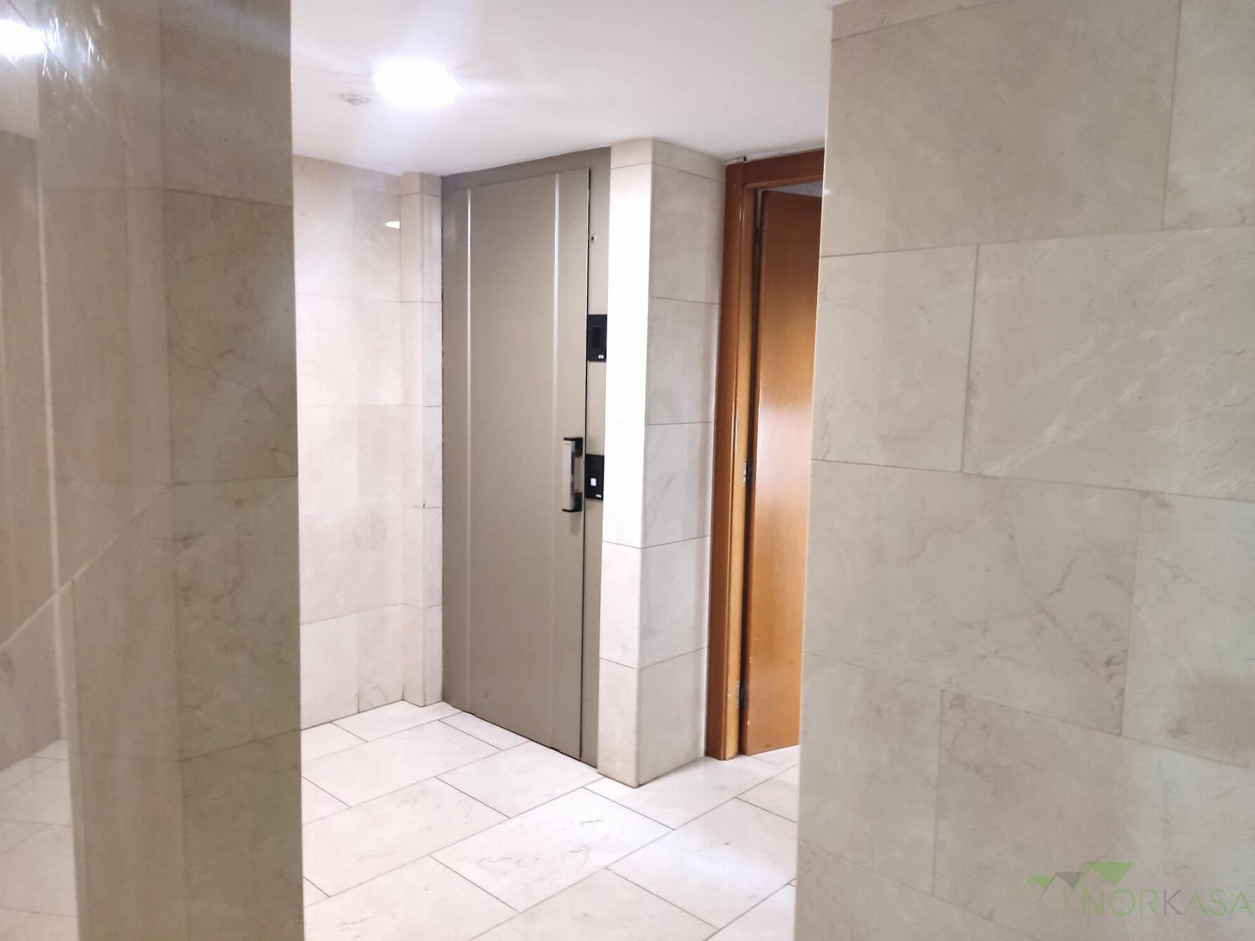 For sale of flat in Oviedo