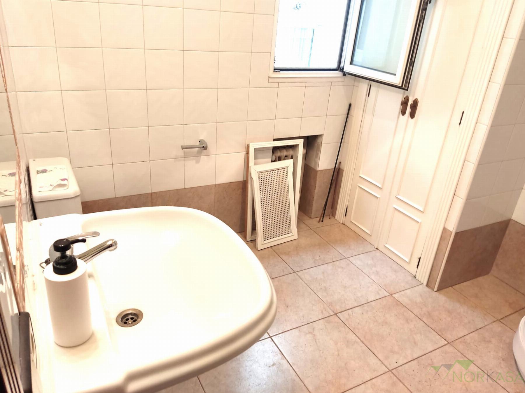 For sale of flat in Oviedo