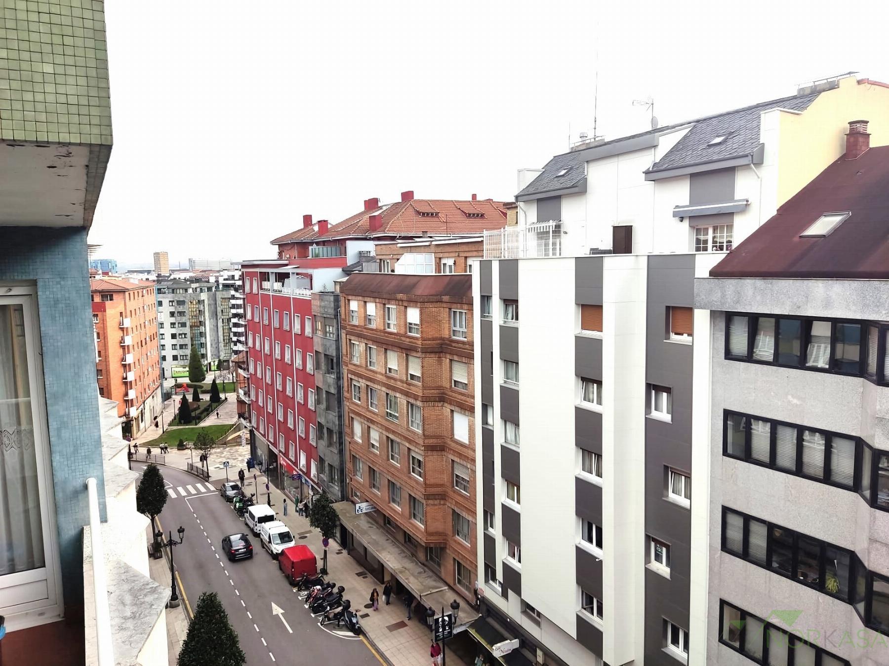 For sale of flat in Oviedo