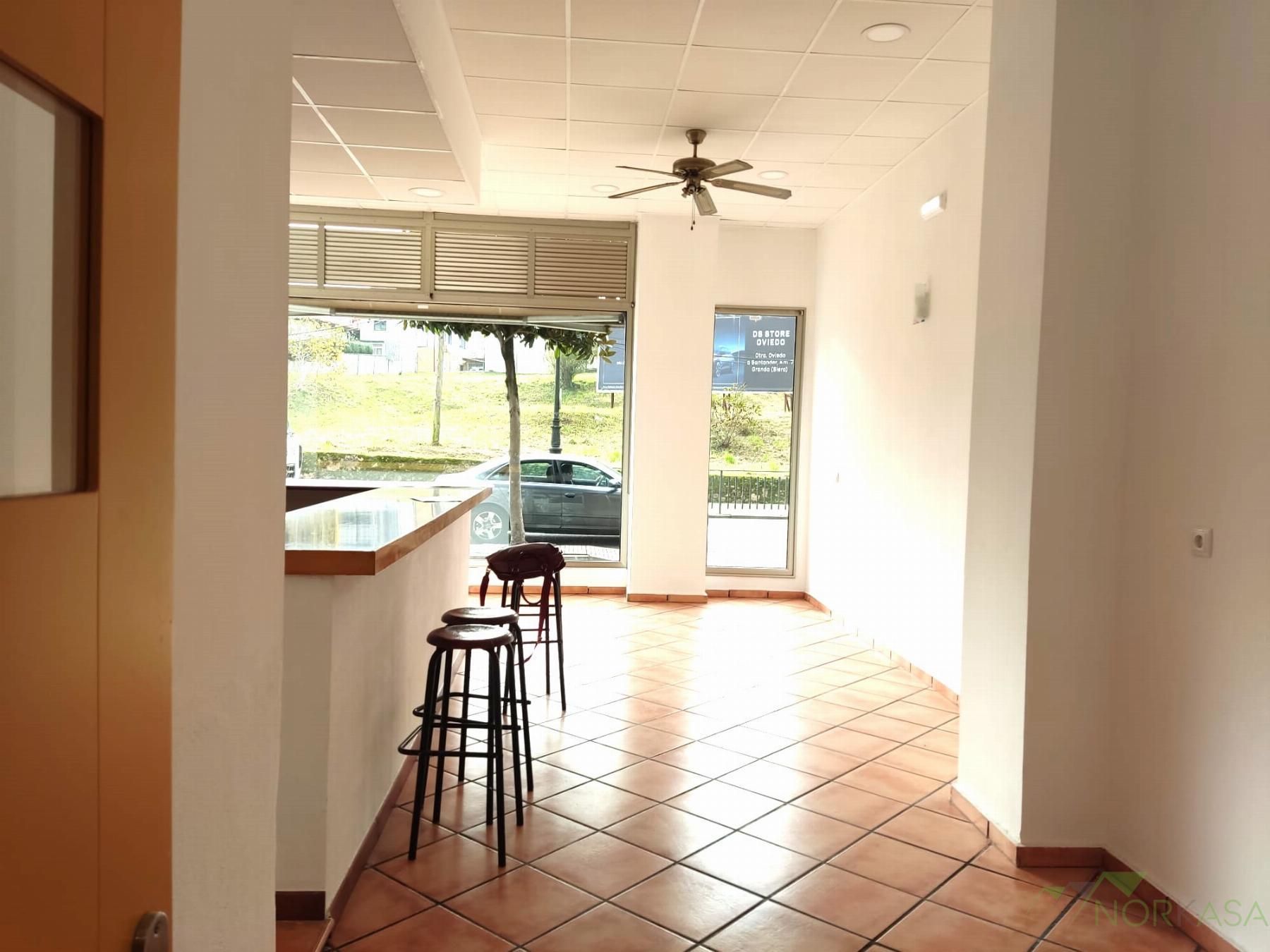 For sale of commercial in Oviedo