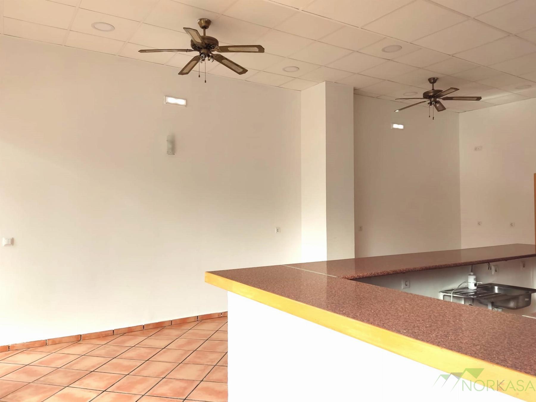 For sale of commercial in Oviedo